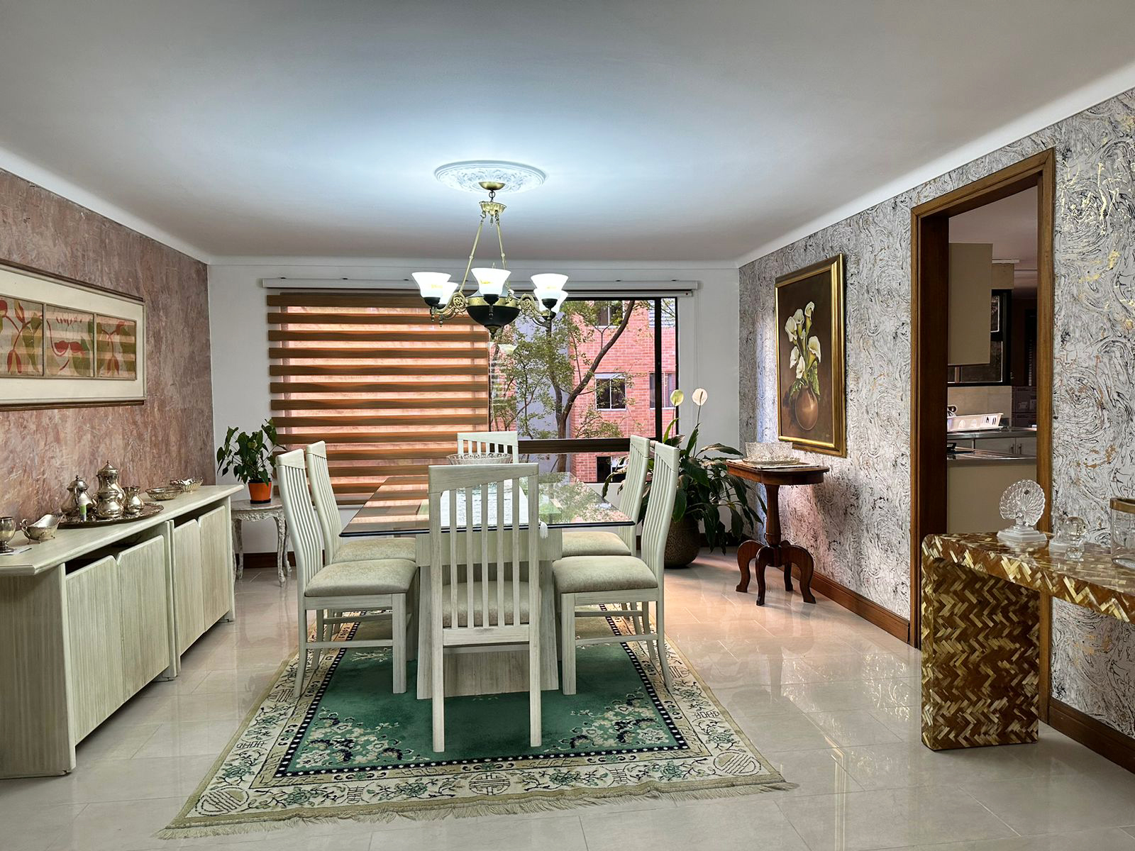 Apartamento en arriendo en Castropol, Medellín · foto 2 de 17