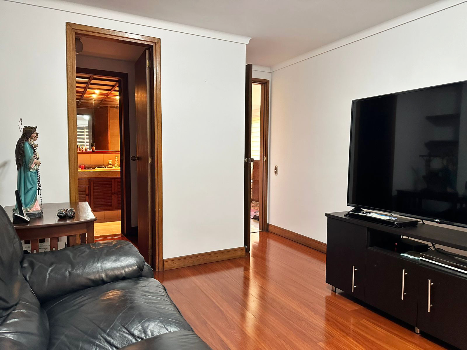 Apartamento en arriendo en Castropol, Medellín · foto 8 de 17