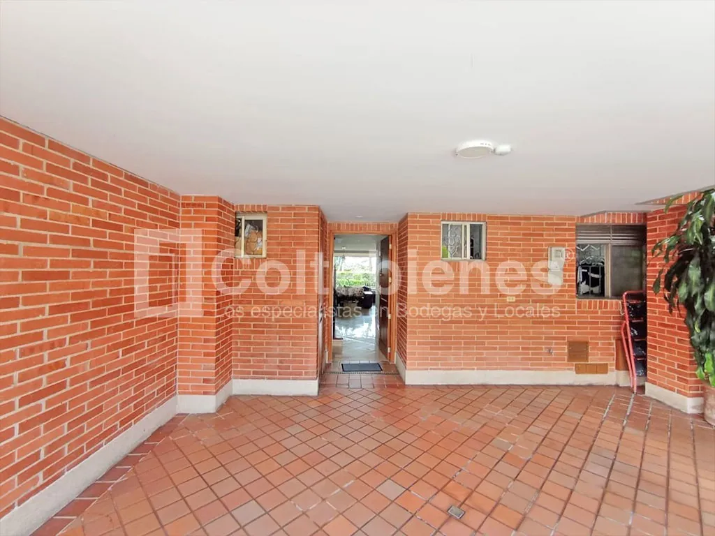 Casa de 3 alcobas en venta en Loma Del Chocho, Envigado, 237 m² · foto 24 de 24