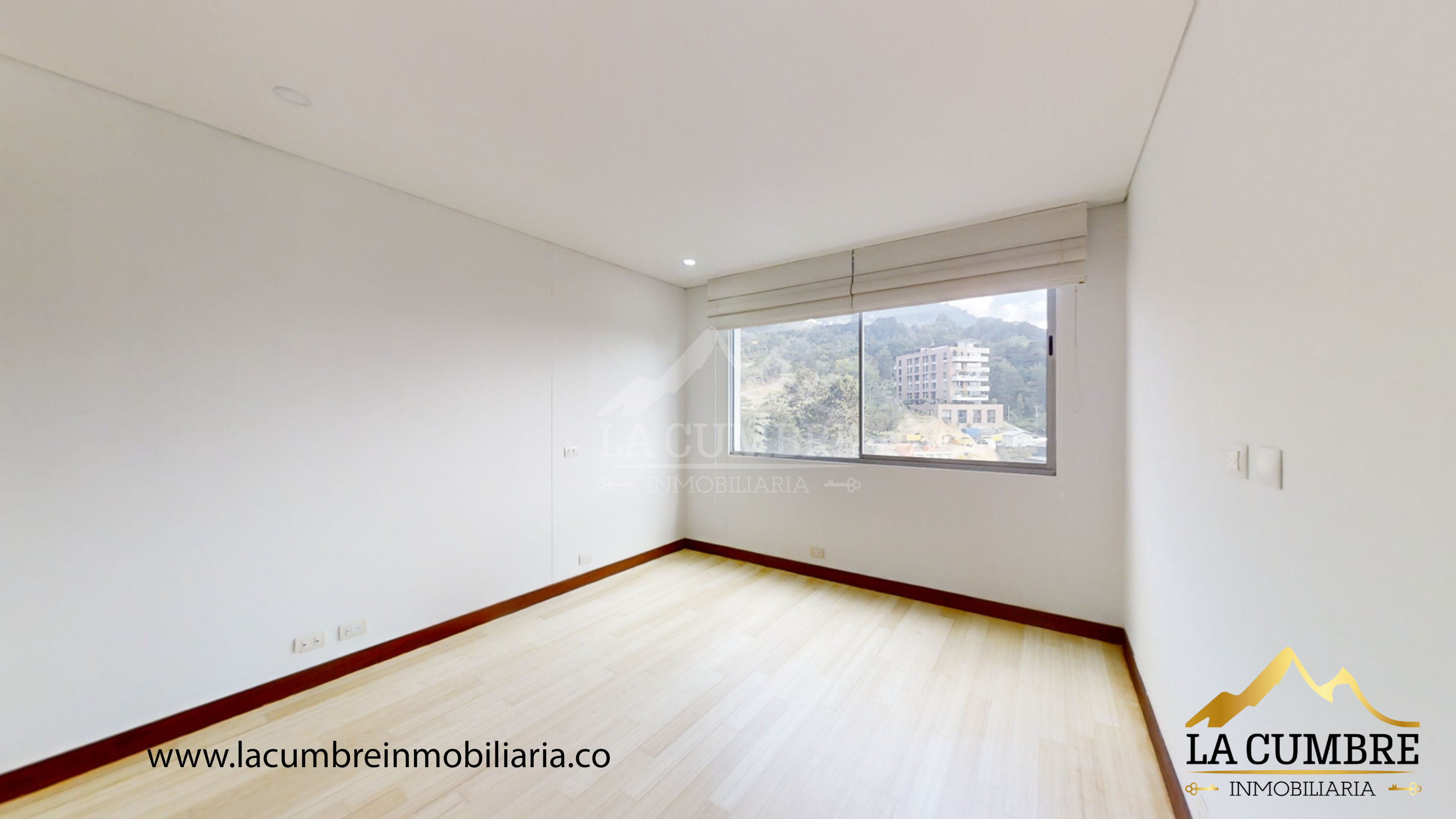 Apartamento en arriendo en El Poblado, Medellín · foto 3 de 13