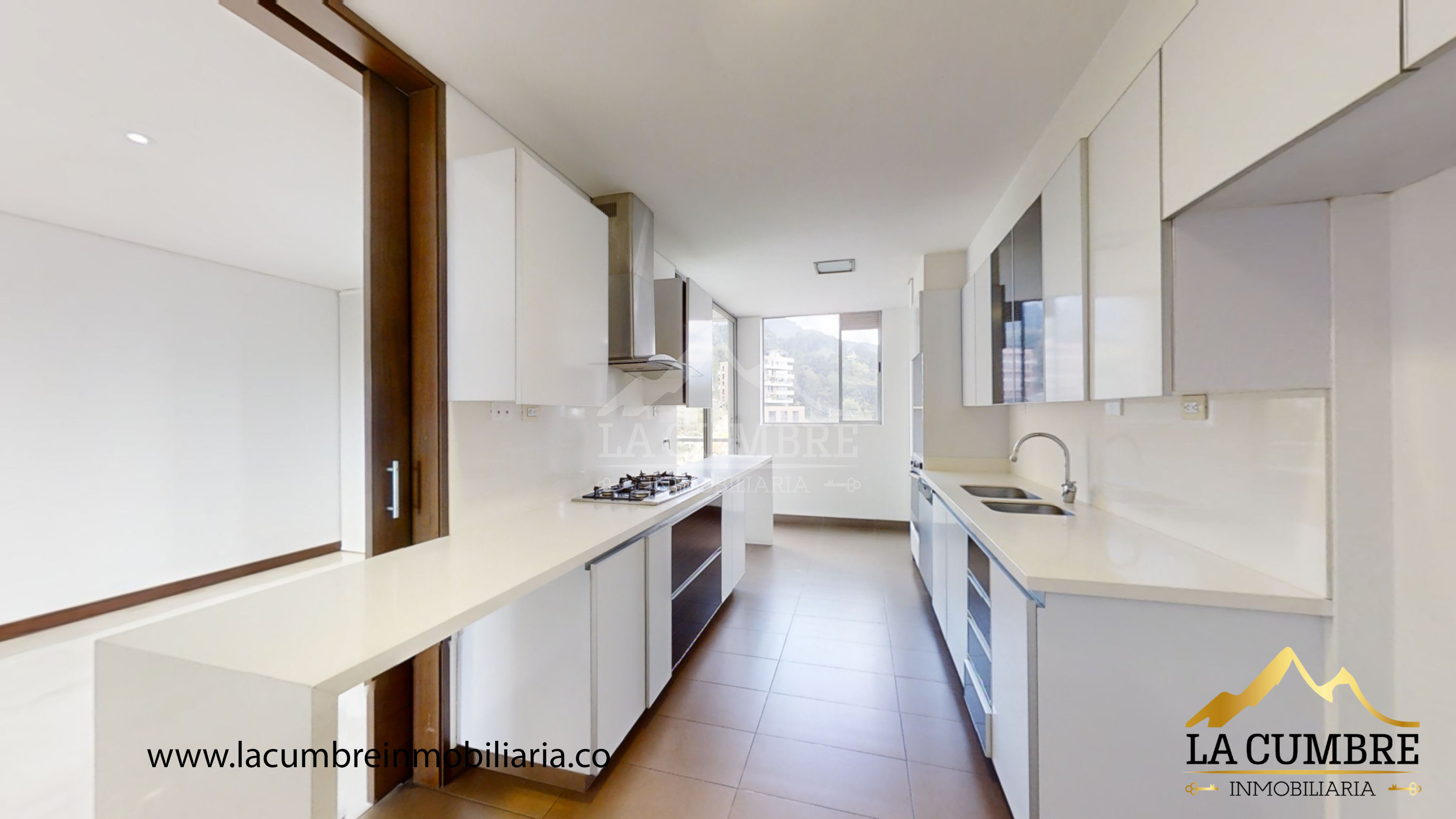 Apartamento en arriendo en El Poblado, Medellín · foto 4 de 13