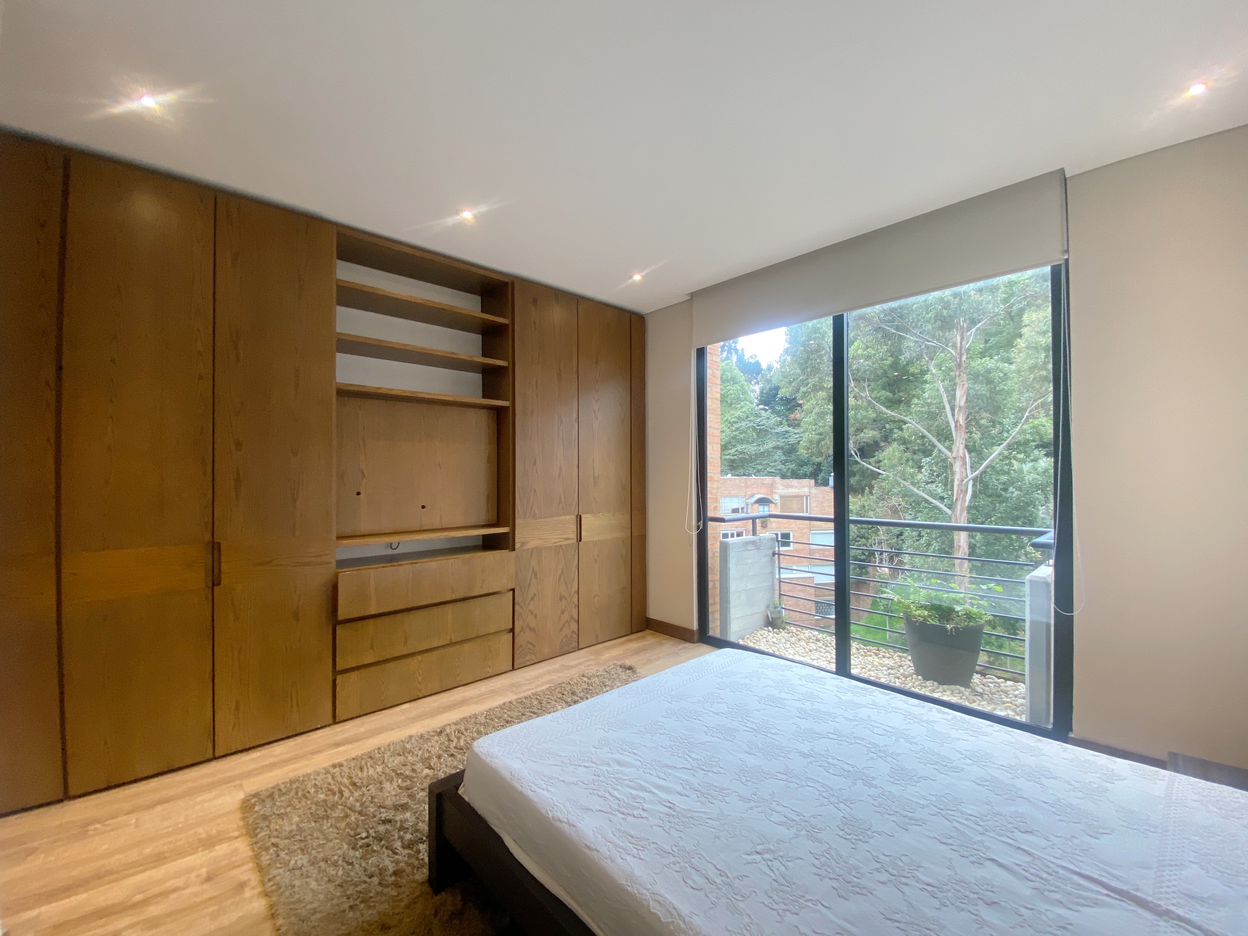 Apartamento de 2 alcobas en venta en Los Rosales, Bogotá, 210 m² · foto 16 de 24