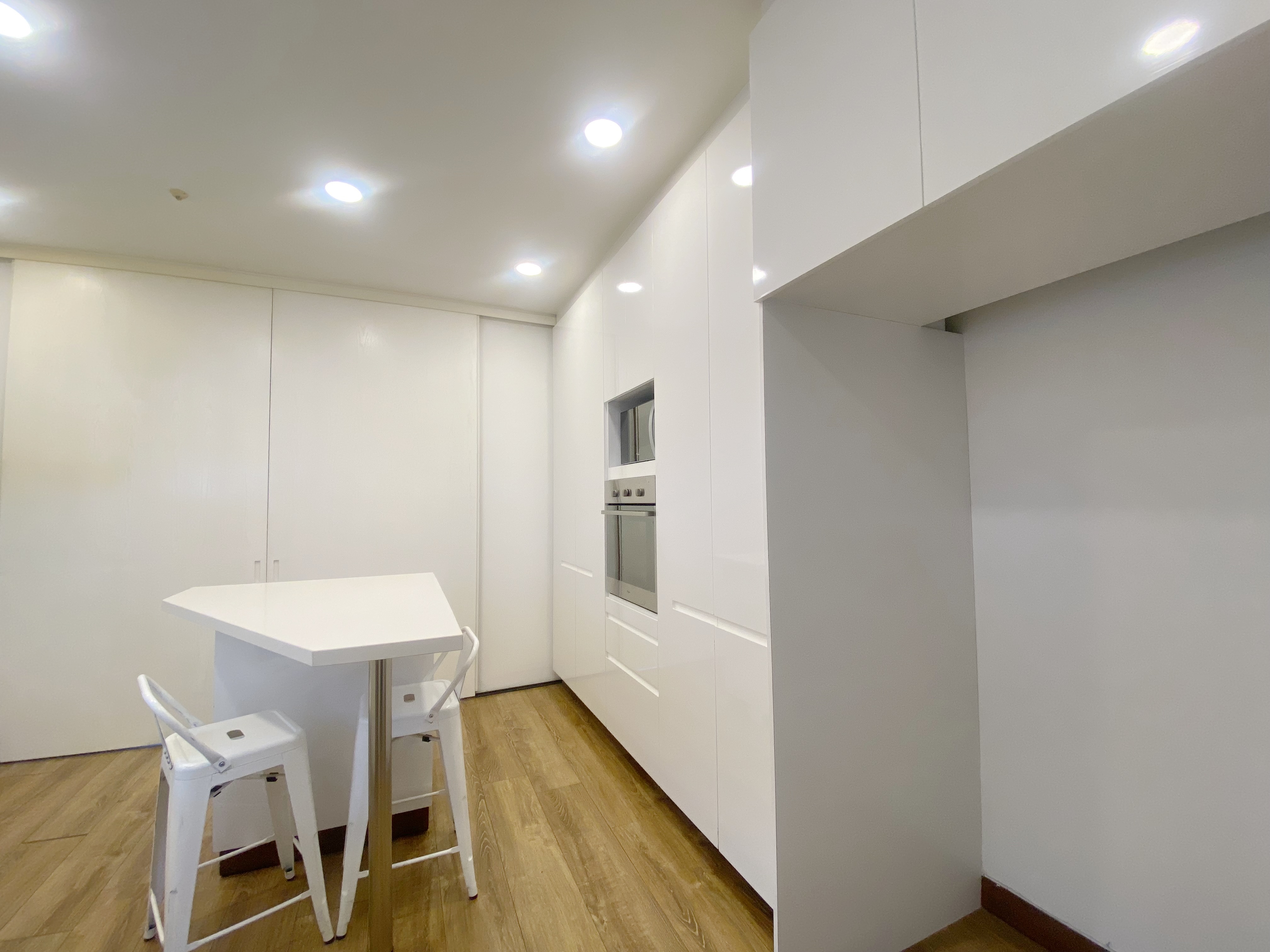 Apartamento de 2 alcobas en venta en Los Rosales, Bogotá, 210 m² · foto 4 de 24