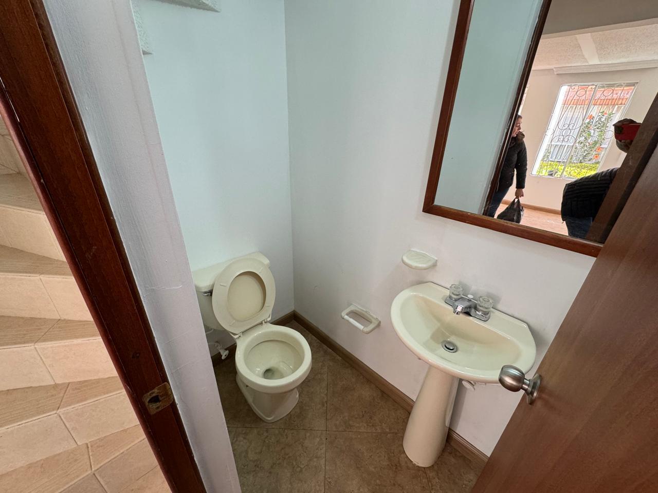 Casa de 3 alcobas en arriendo en Villas De Aranjuez, Bogotá, 92 m² · foto 8 de 24
