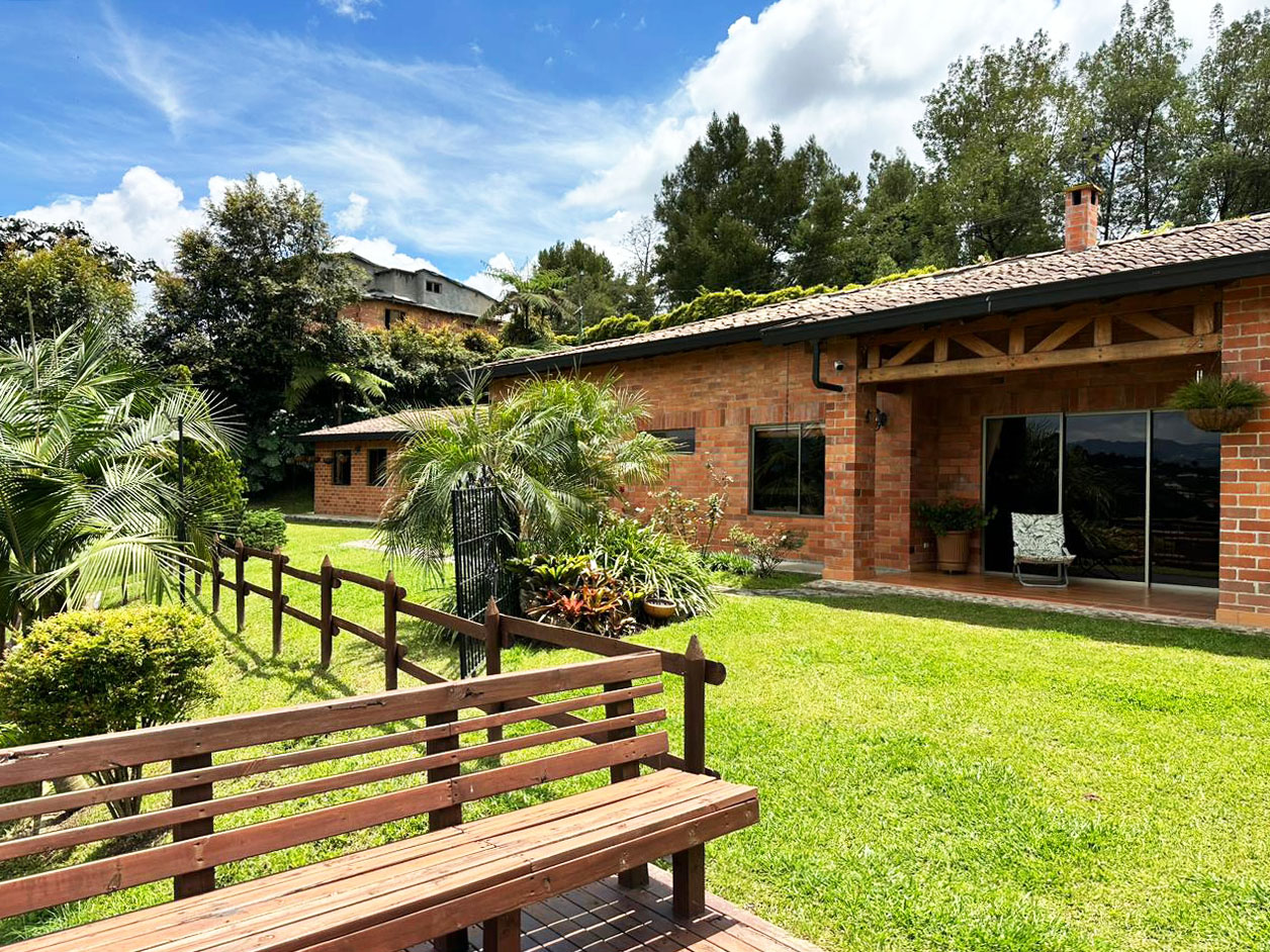 Casa de 4 alcobas en venta en Llano Grande, Rionegro, 286 m² · foto 16 de 20