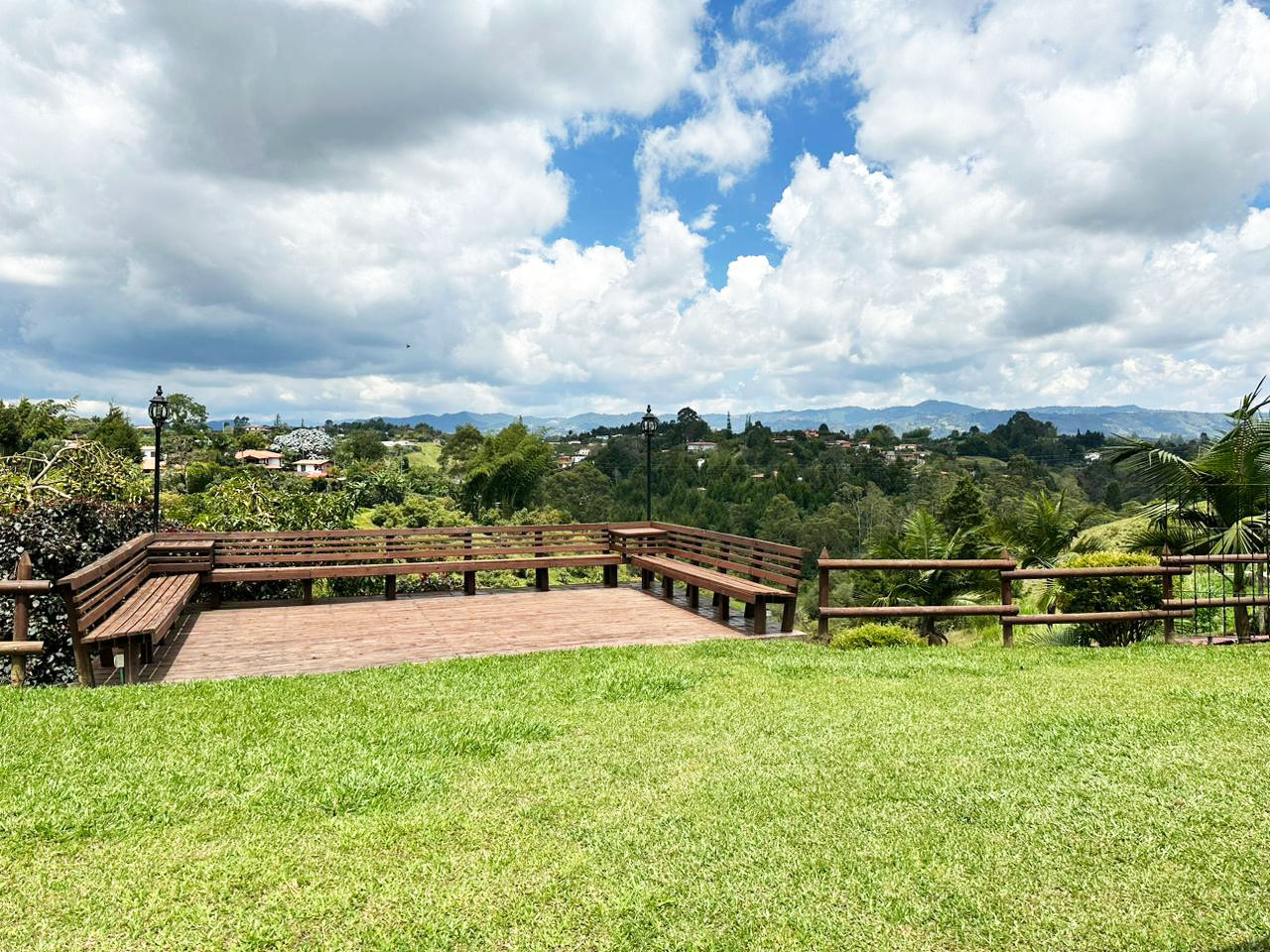 Casa de 4 alcobas en venta en Llano Grande, Rionegro, 286 m² · foto 17 de 20
