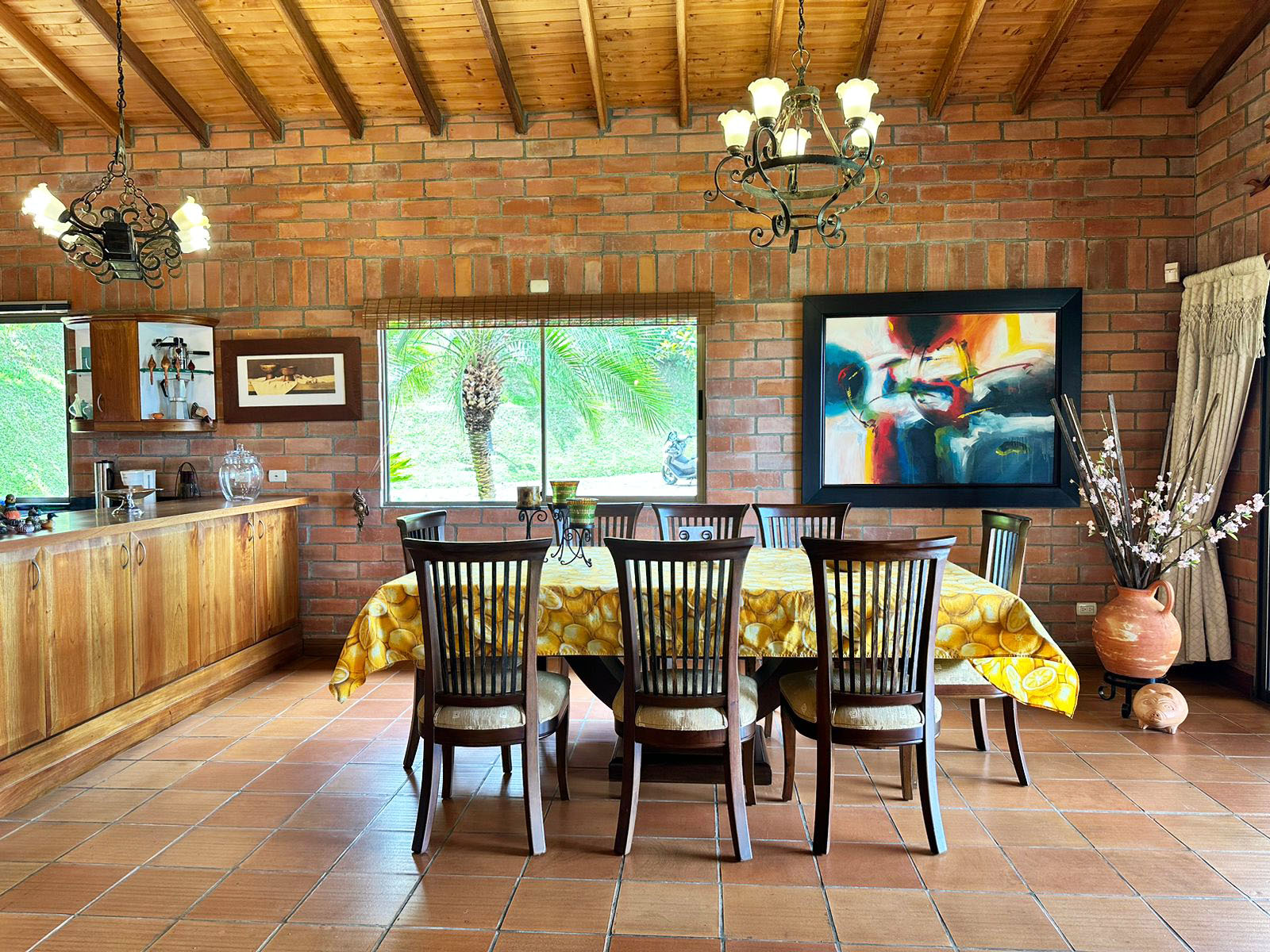 Casa de 4 alcobas en venta en Llano Grande, Rionegro, 286 m² · foto 3 de 20