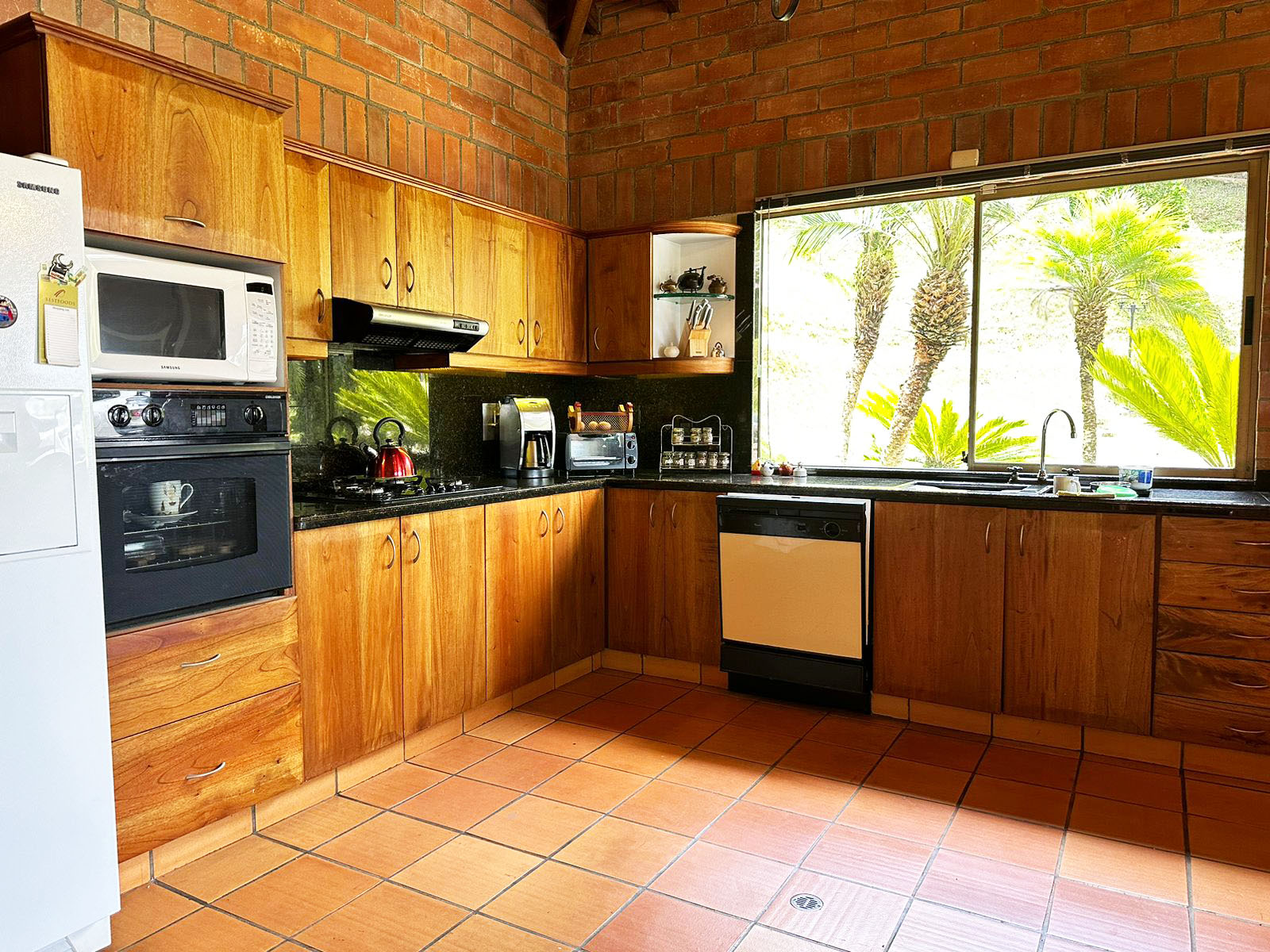 Casa de 4 alcobas en venta en Llano Grande, Rionegro, 286 m² · foto 5 de 20