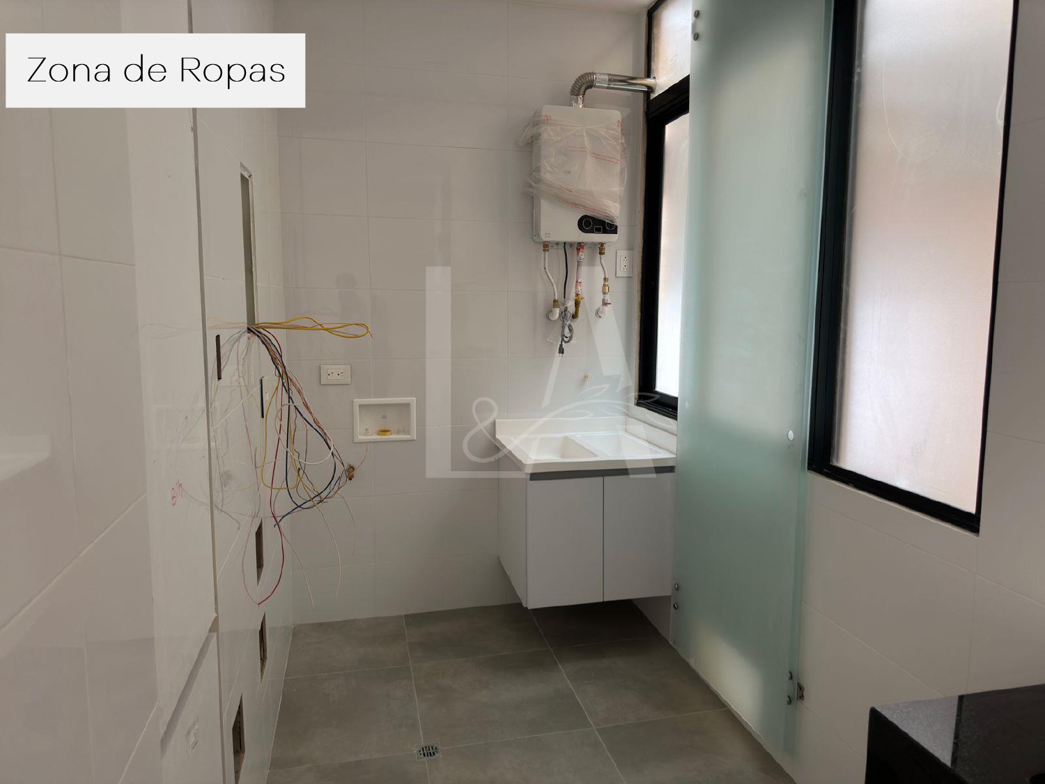 Apartamento en venta en Santa Barbara, Bogotá · foto 2 de 7