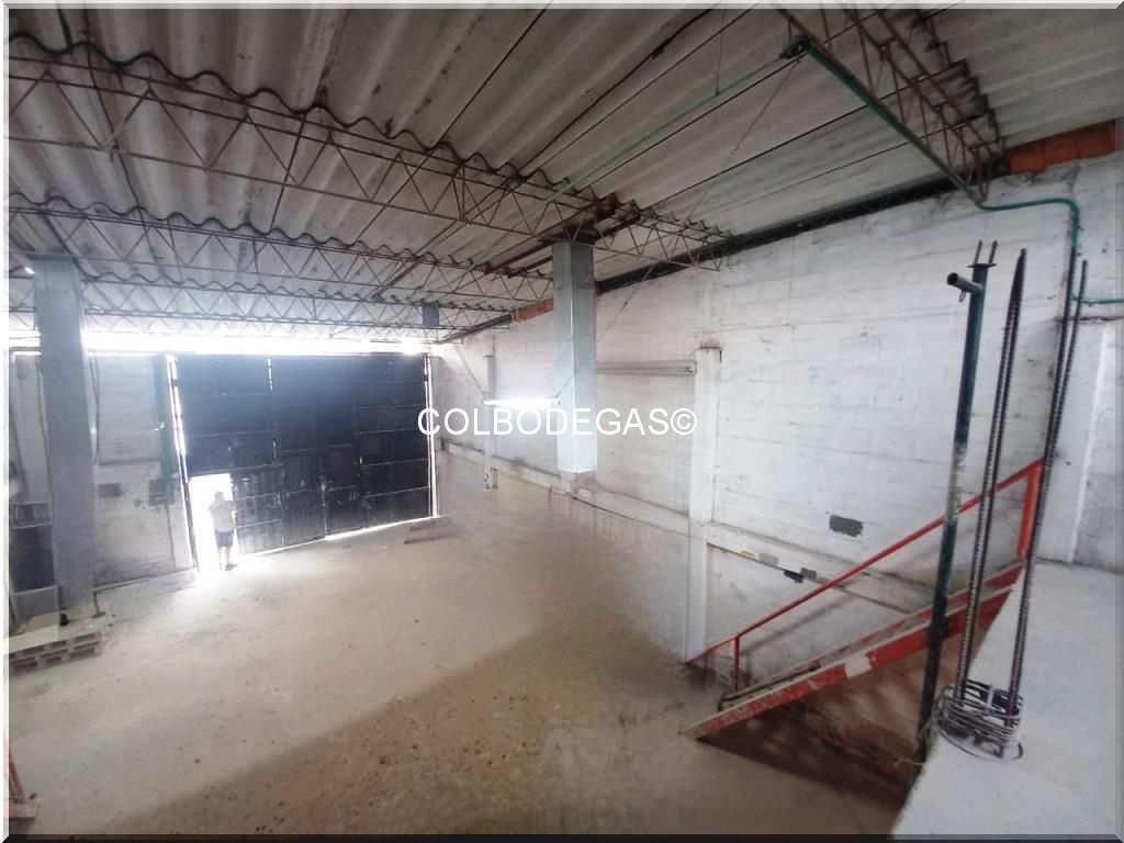 Bodega en venta en Villavicencio, Pereira, 200 m² · foto 16 de 24