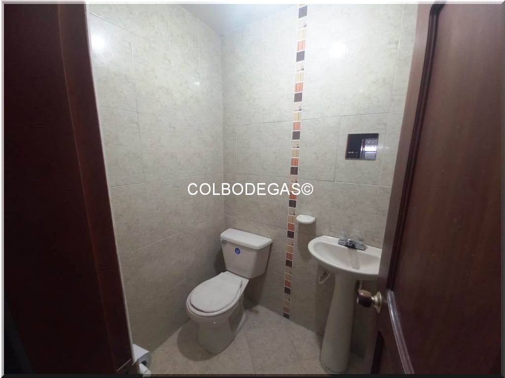 Bodega en venta en Villavicencio, Pereira, 200 m² · foto 17 de 24