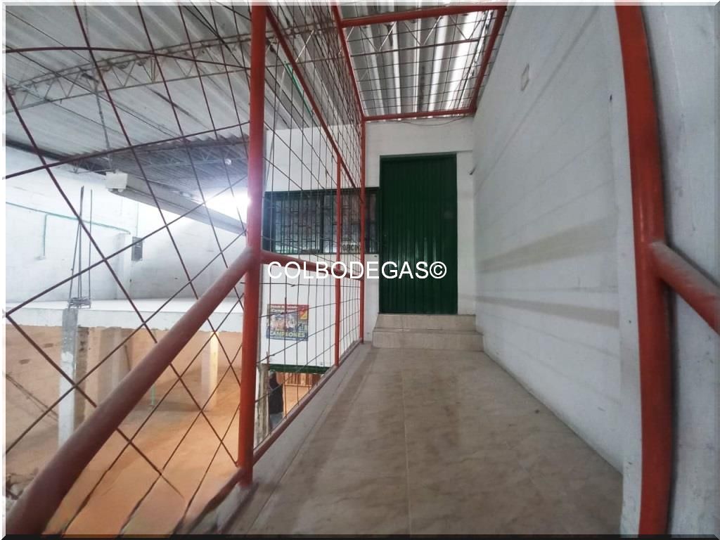 Bodega en venta en Villavicencio, Pereira, 200 m² · foto 7 de 24