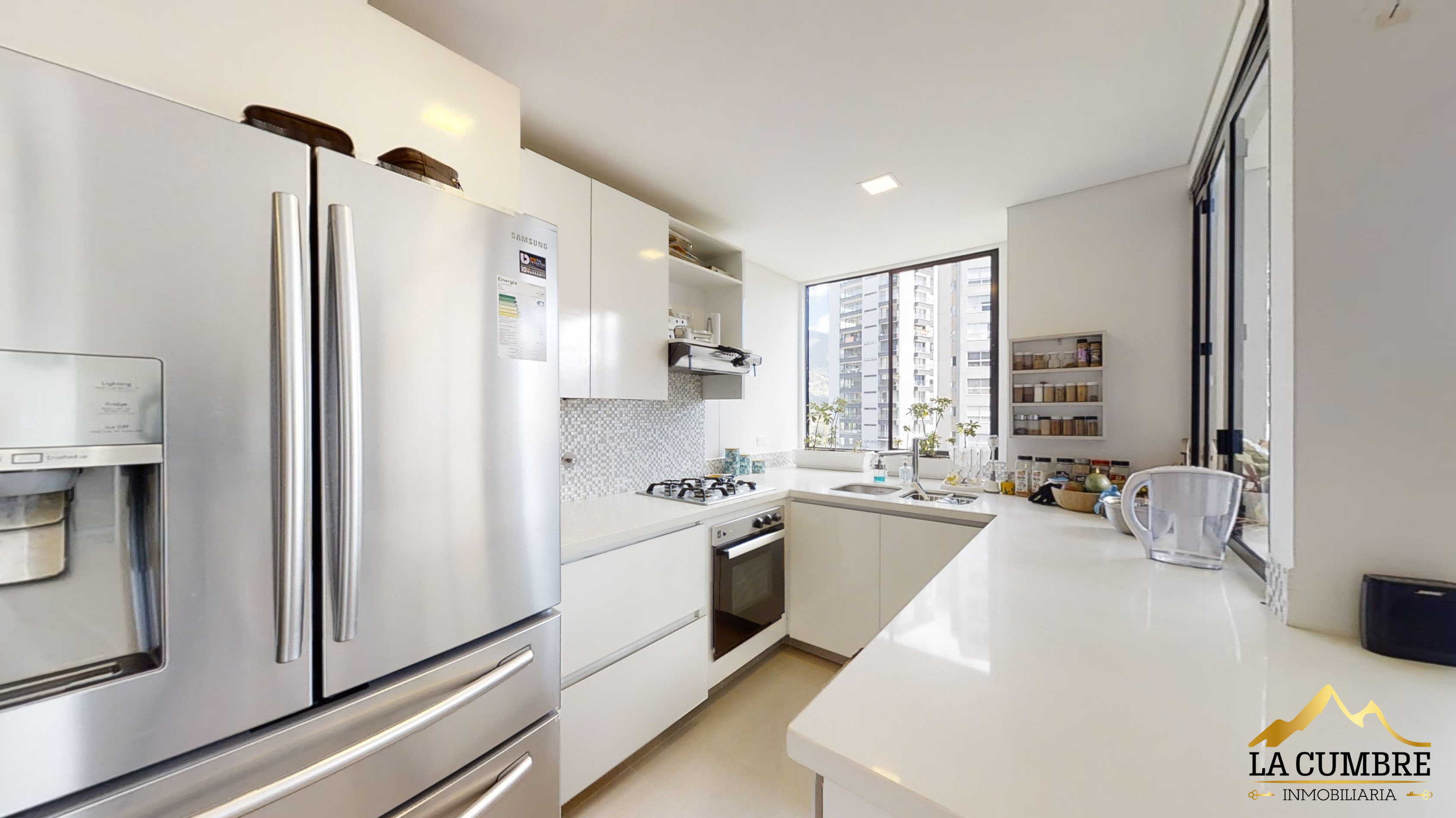 Apartamento en venta en Loma De Las Brujas, Envigado · foto 3 de 9