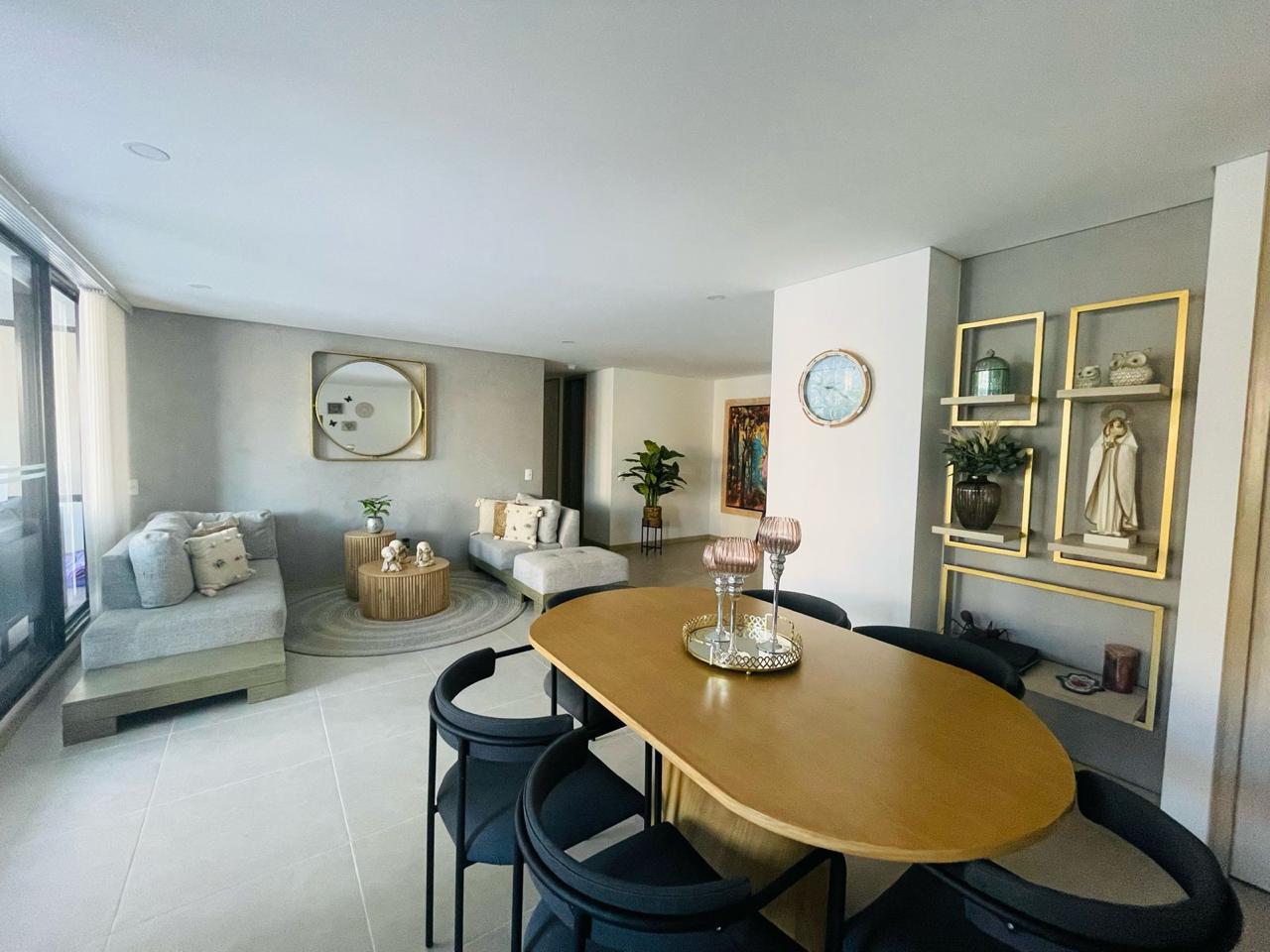 Apartamento en venta en Camino Verde, Envigado