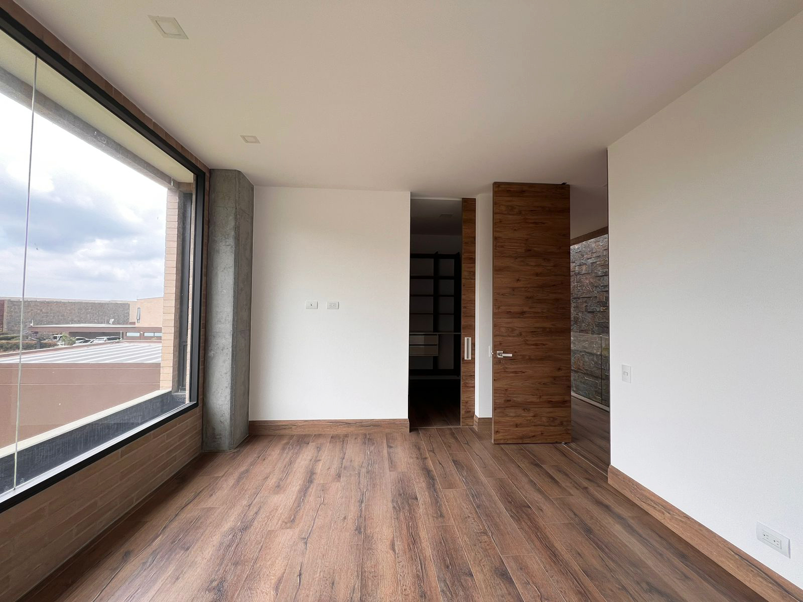 Casa de 3 alcobas en arriendo en Las Palmas, Envigado, 265 m² · foto 5 de 17