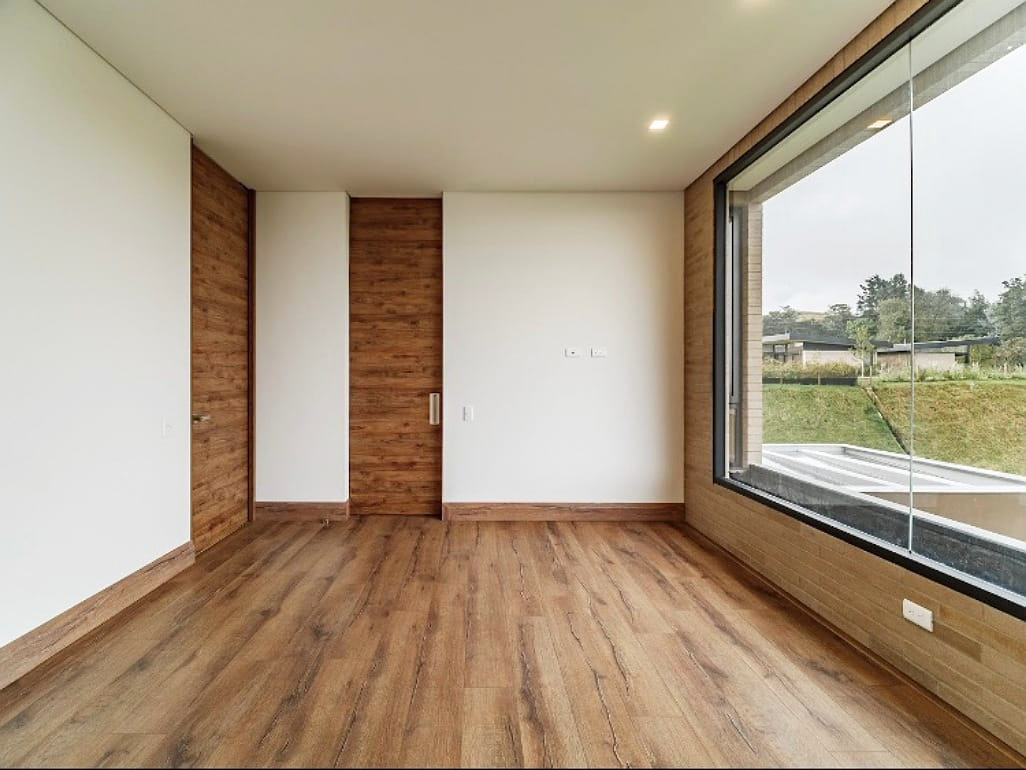 Casa de 3 alcobas en arriendo en Las Palmas, Envigado, 265 m² · foto 6 de 17