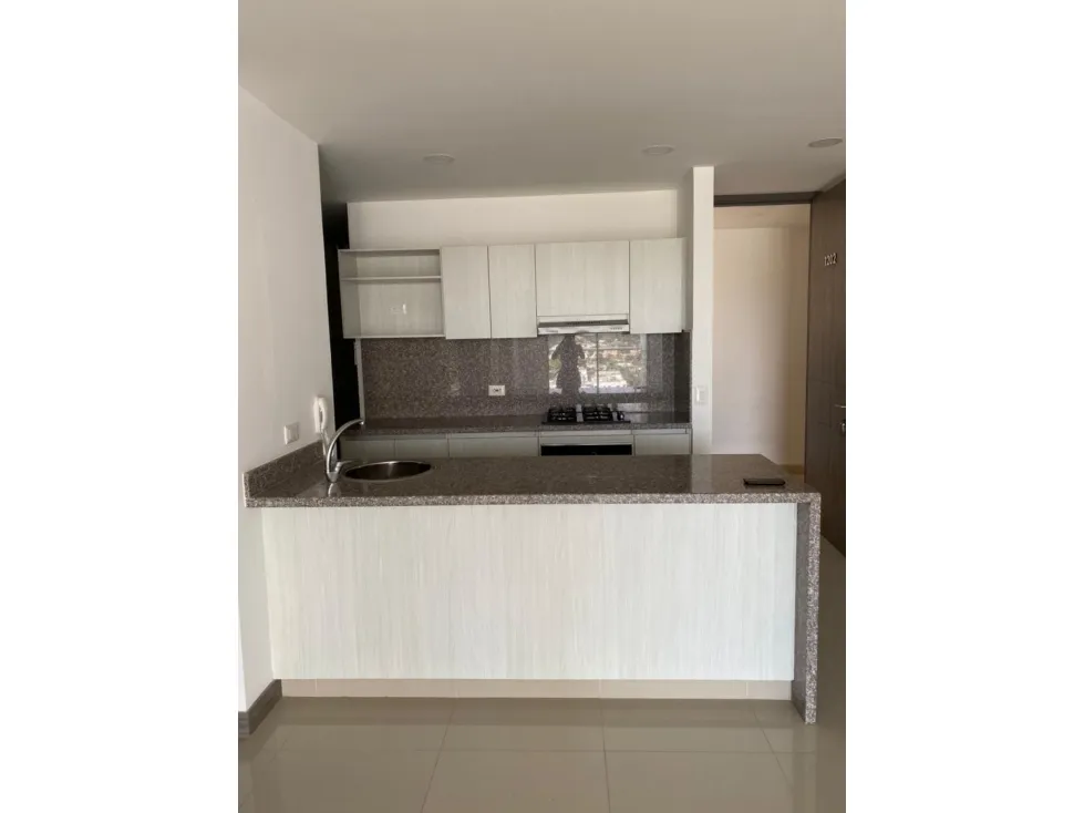 Apartamento de 3 alcobas en venta en Crespo, Cartagena, 114 m² · foto 2 de 15