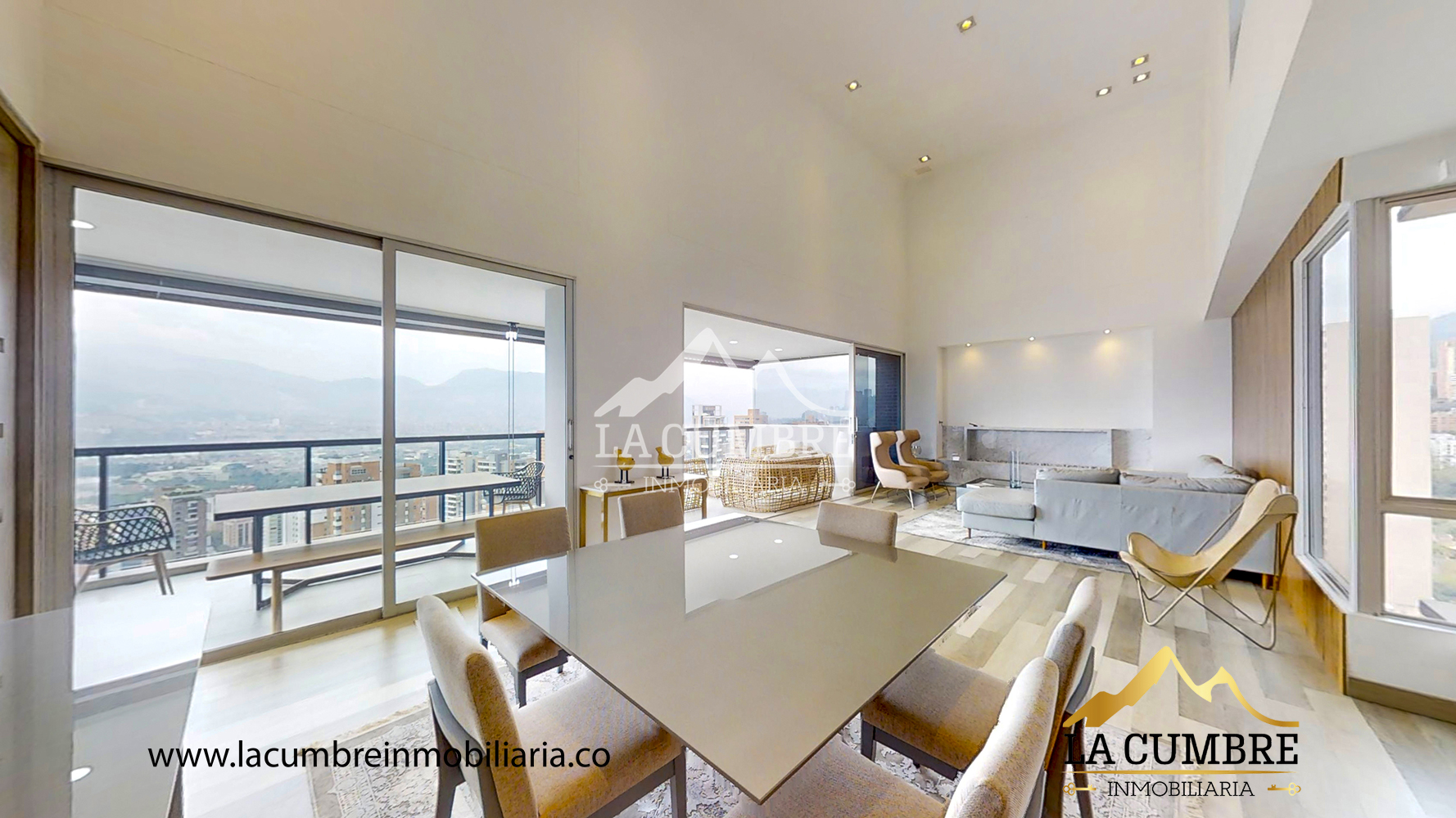 Apartamento en arriendo en El Poblado, Medellín · foto 3 de 19