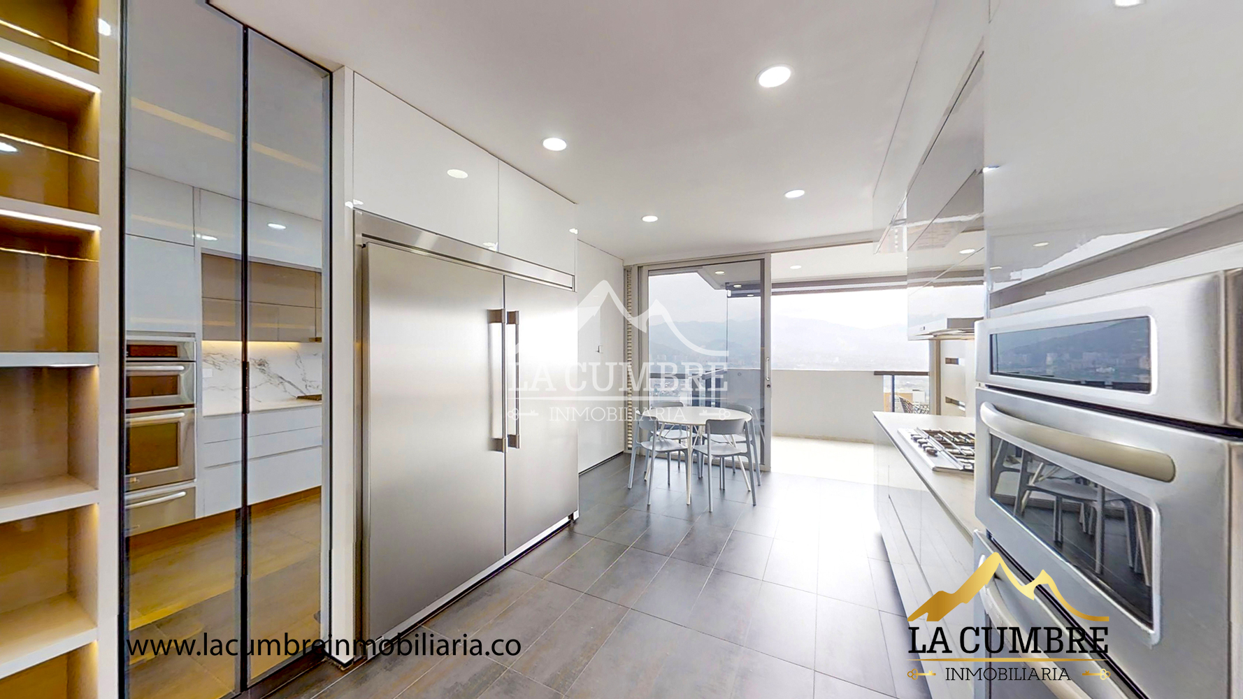 Apartamento en arriendo en El Poblado, Medellín · foto 5 de 19