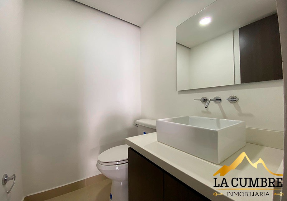 Apartamento en venta en Loma De Las Brujas, Envigado · foto 6 de 11