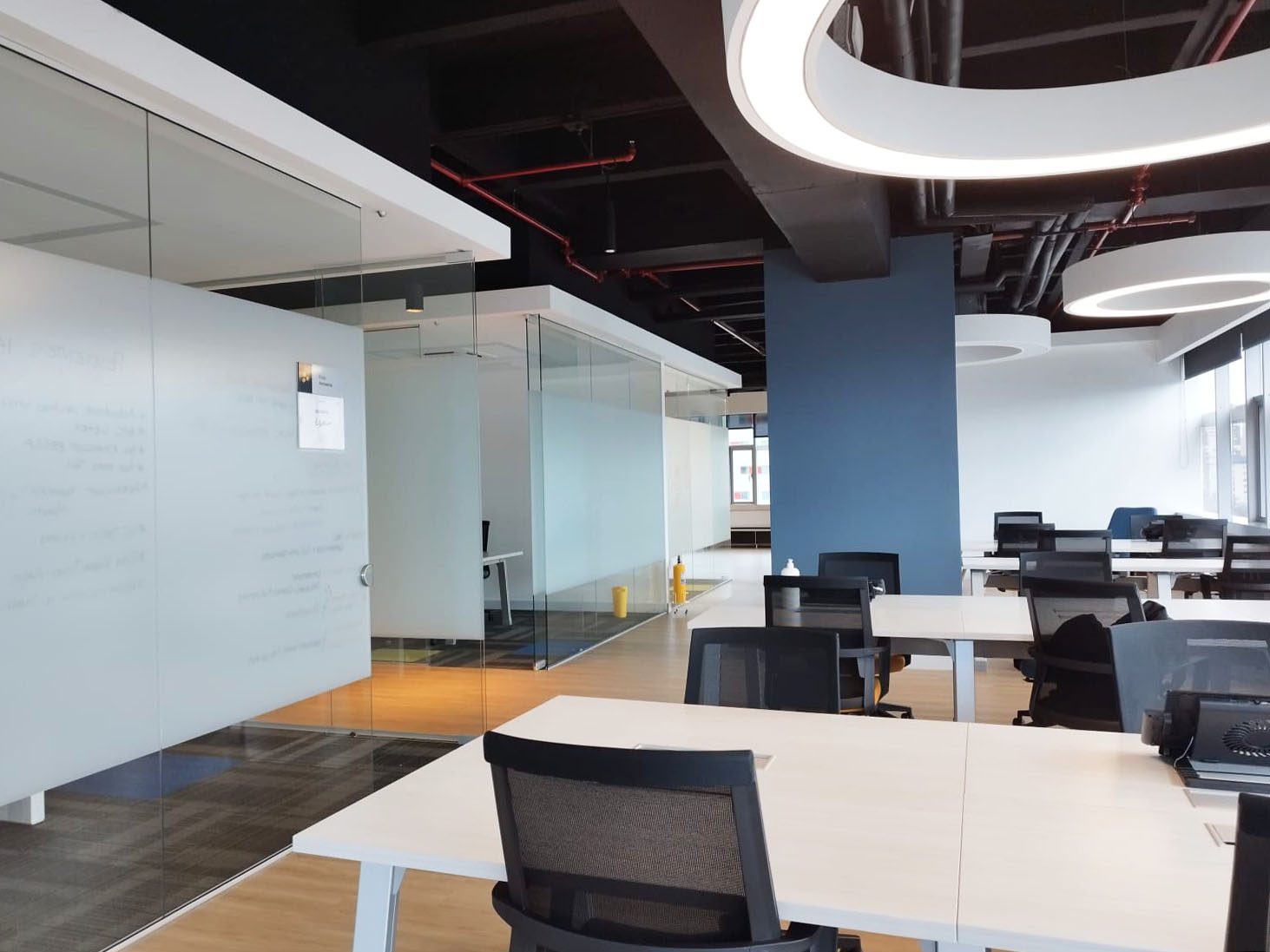 Oficina en venta en Patio Bonito, Medellín, 1000 m² · foto 17 de 20