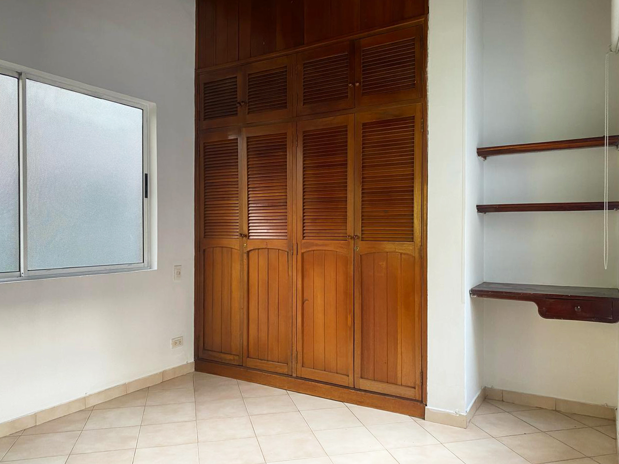 Oficina en arriendo en Loma Benedictinos, Envigado, 477 m² · foto 12 de 19
