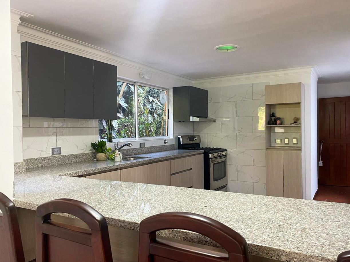 Oficina en arriendo en Loma Benedictinos, Envigado, 477 m² · foto 16 de 19