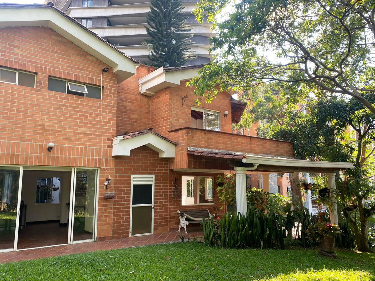Oficina en arriendo en Loma Benedictinos, Envigado, 477 m² · foto 19 de 19
