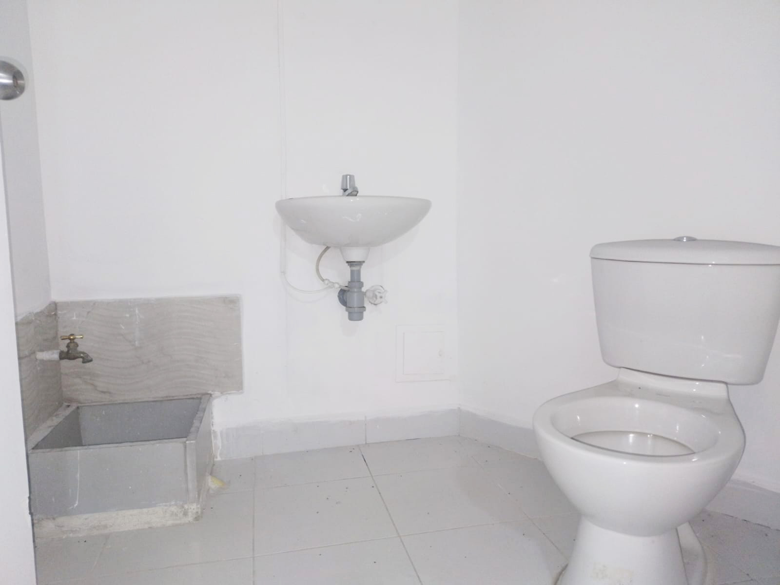 Local en arriendo en La Mota, Medellín, 175 m² · foto 12 de 14