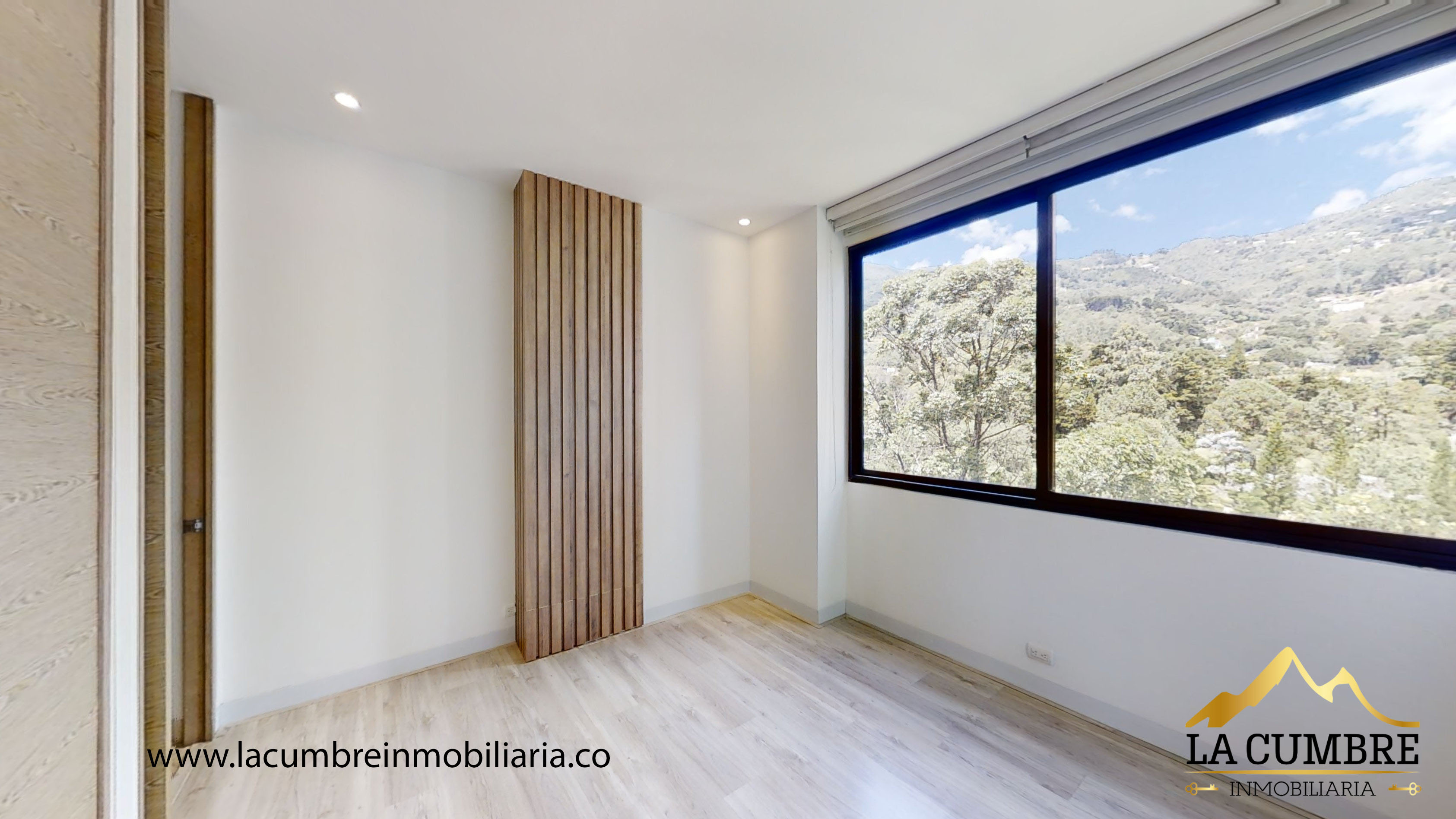 Apartamento de 3 alcobas en arriendo en Los Balsos, Medellín, 180 m² · foto 12 de 14