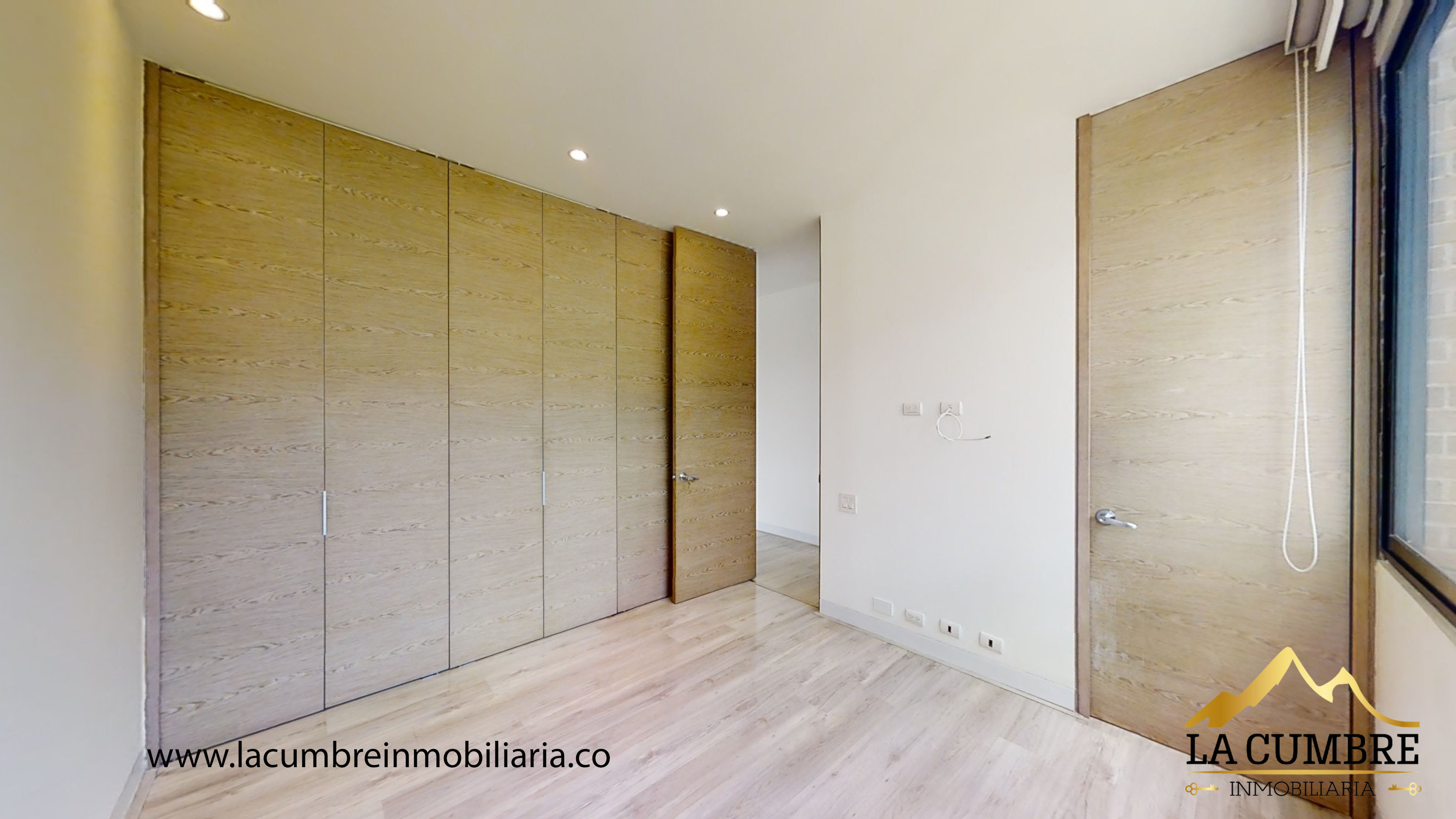Apartamento de 3 alcobas en arriendo en Los Balsos, Medellín, 180 m² · foto 14 de 14