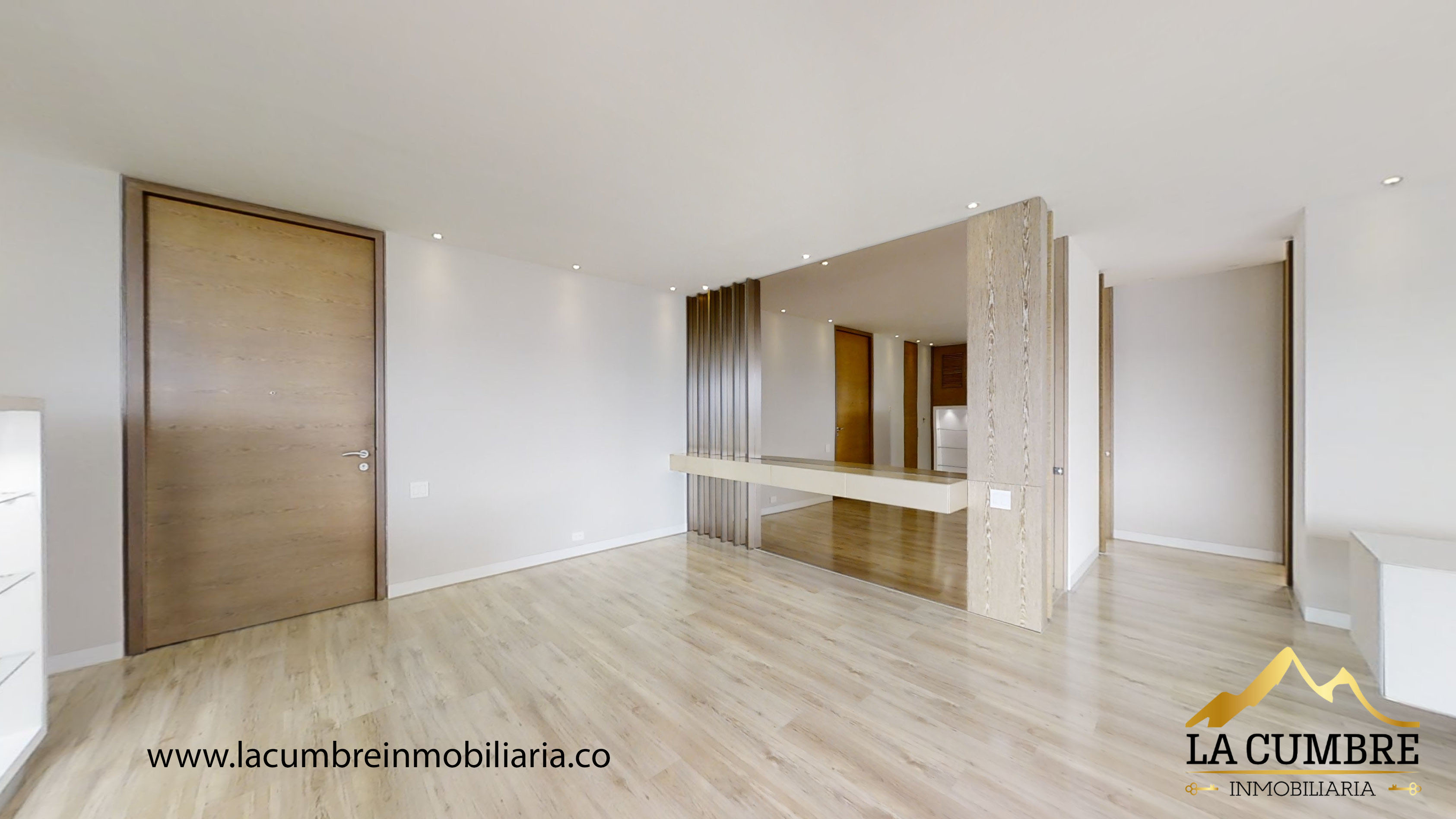 Apartamento de 3 alcobas en arriendo en Los Balsos, Medellín, 180 m² · foto 3 de 14