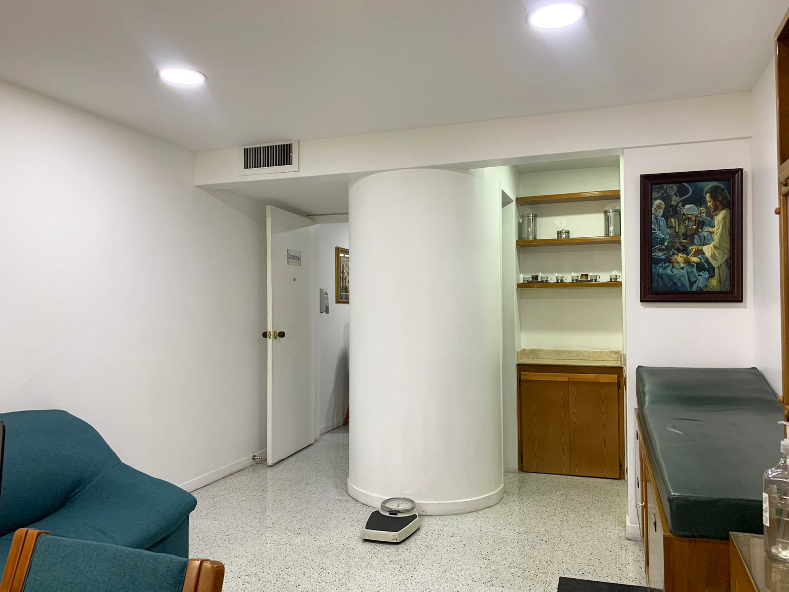 Consultorio en arriendo en Patio Bonito, Medellín, 33 m² · foto 3 de 7