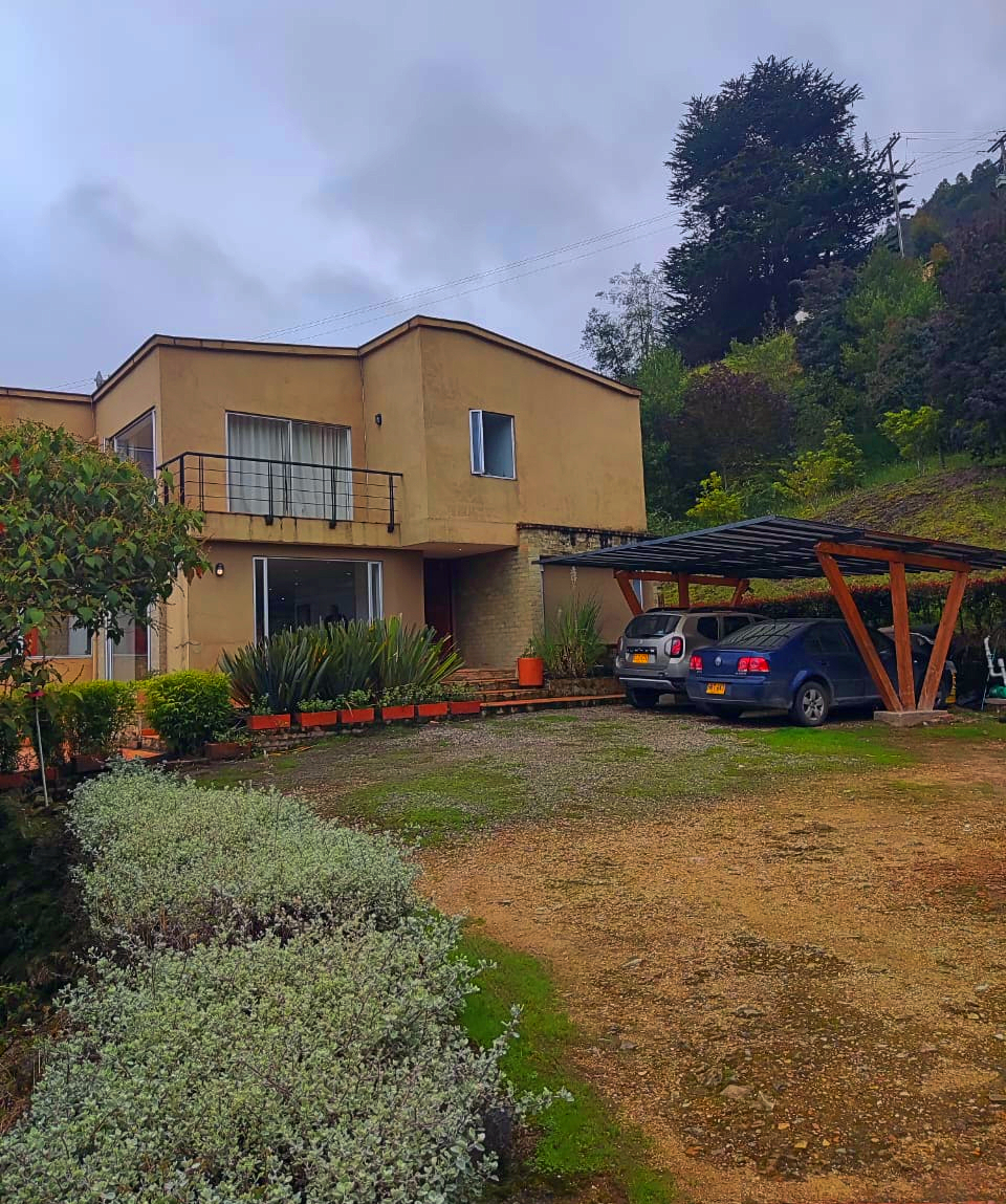 Casa en venta en El Libano, La Calera · foto 2 de 16