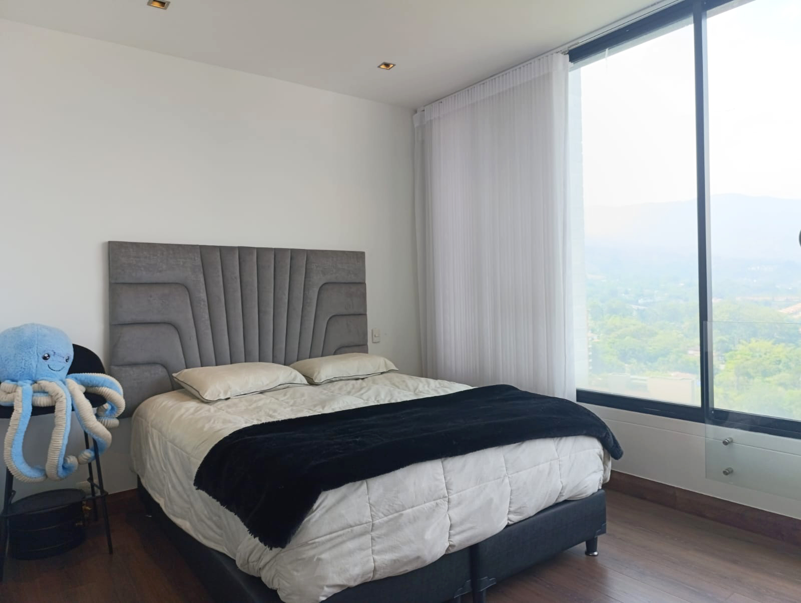 Apartamento de 2 alcobas en venta en San Lucas, Medellín, 134 m² · foto 13 de 18