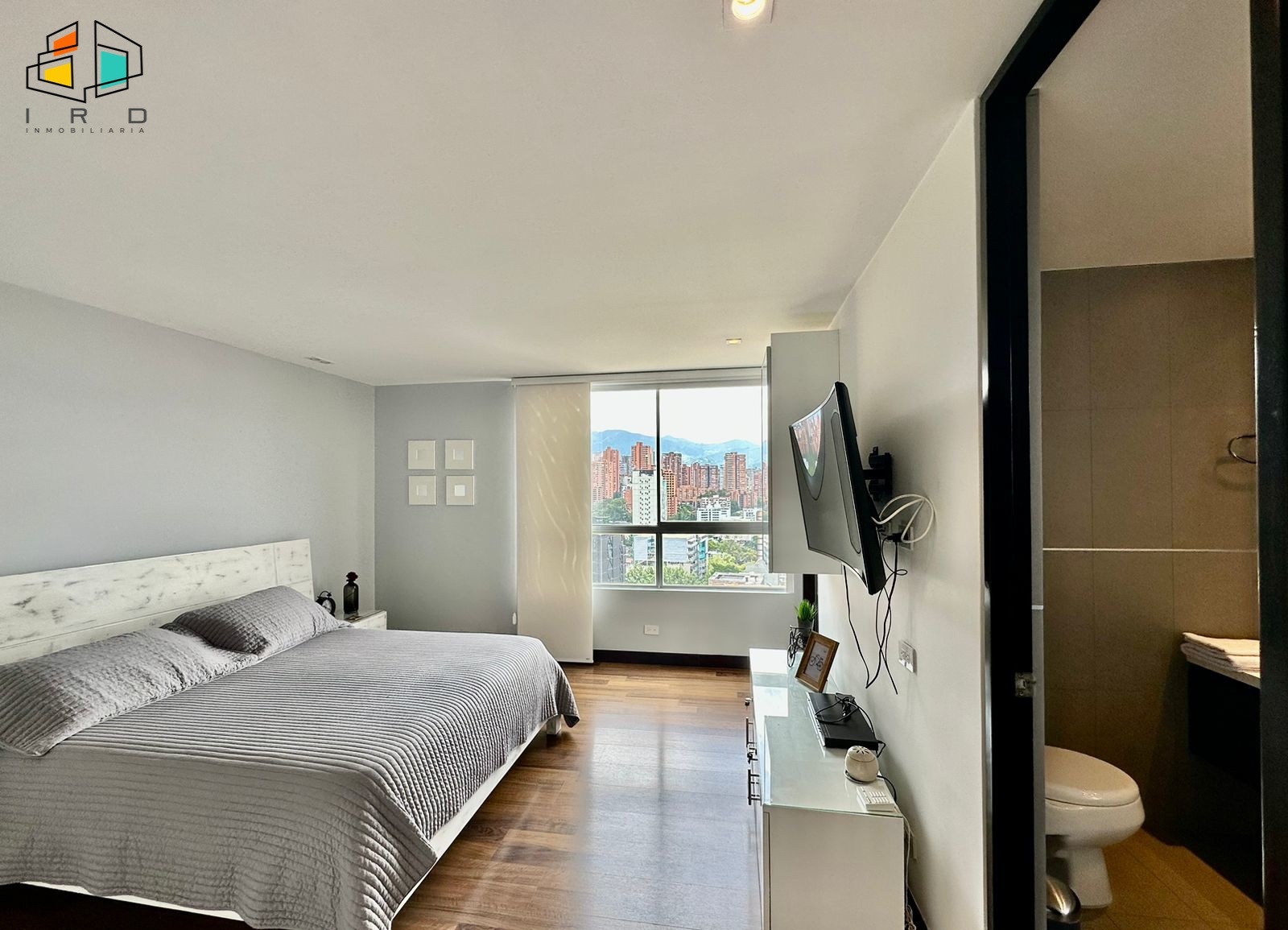 Apartamento en arriendo en Lalinde, Medellín · foto 13 de 24