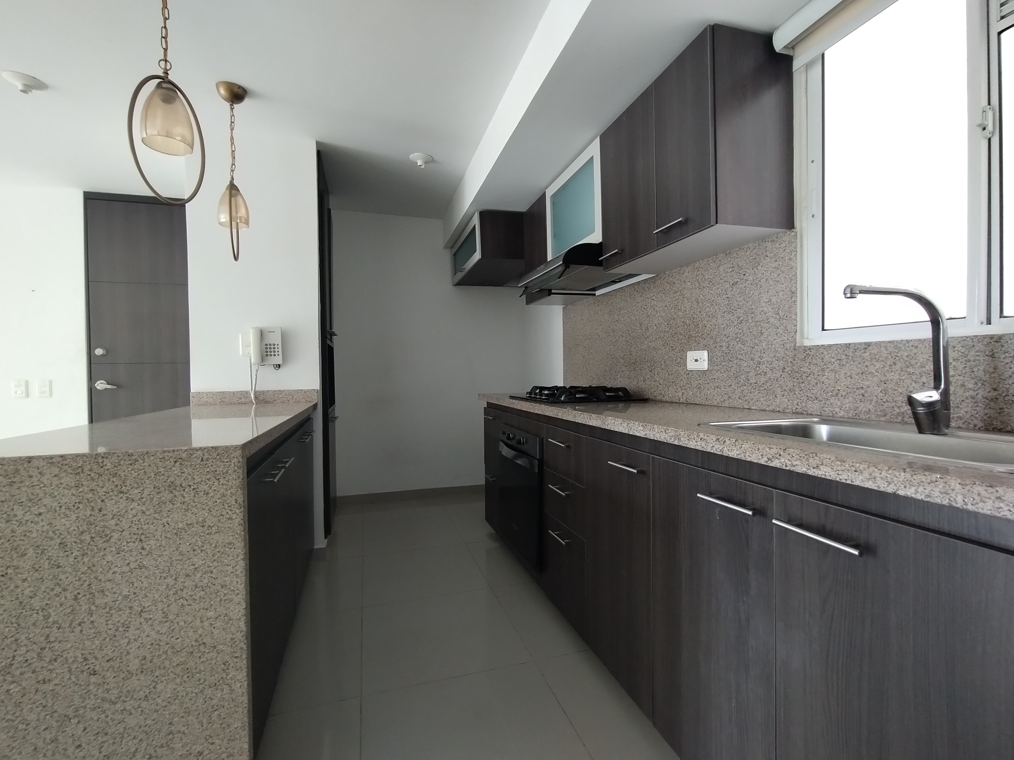 Apartamento de 3 alcobas en arriendo en Ub. Altos De Parque, Barranquilla, 89 m² · foto 10 de 12