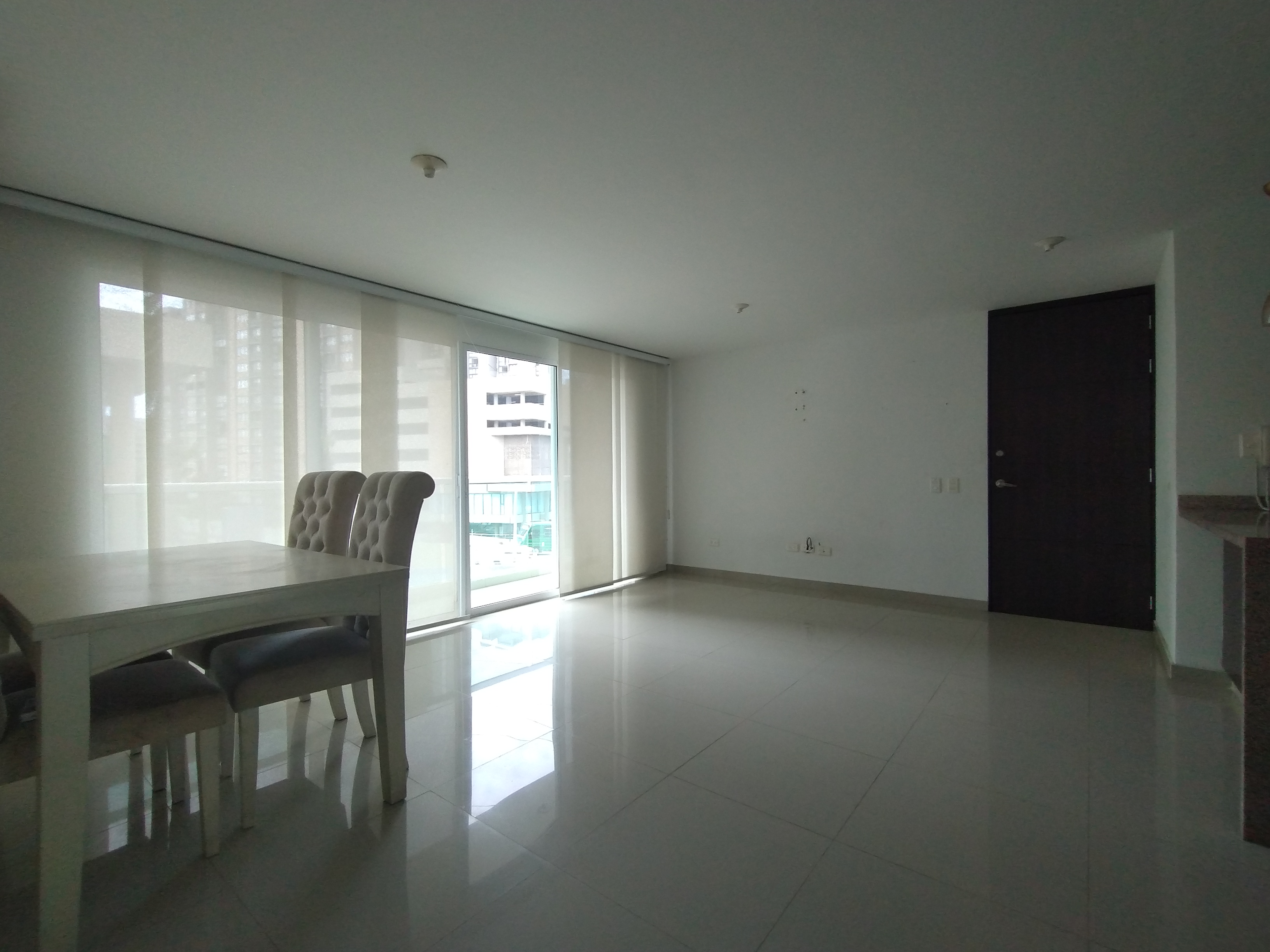 Apartamento de 3 alcobas en arriendo en Ub. Altos De Parque, Barranquilla, 89 m² · foto 2 de 12