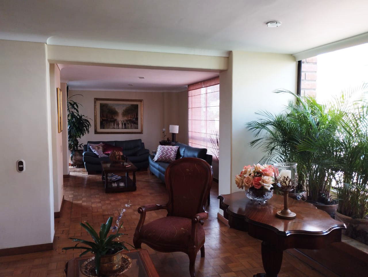 Apartamento en arriendo en Las Lomas No.1, Medellín · foto 4 de 16