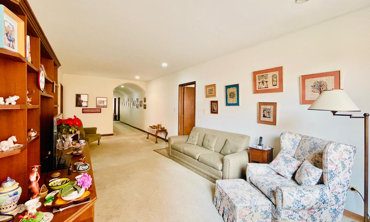Apartamento en venta en El Chico, Bogotá · foto 3 de 24