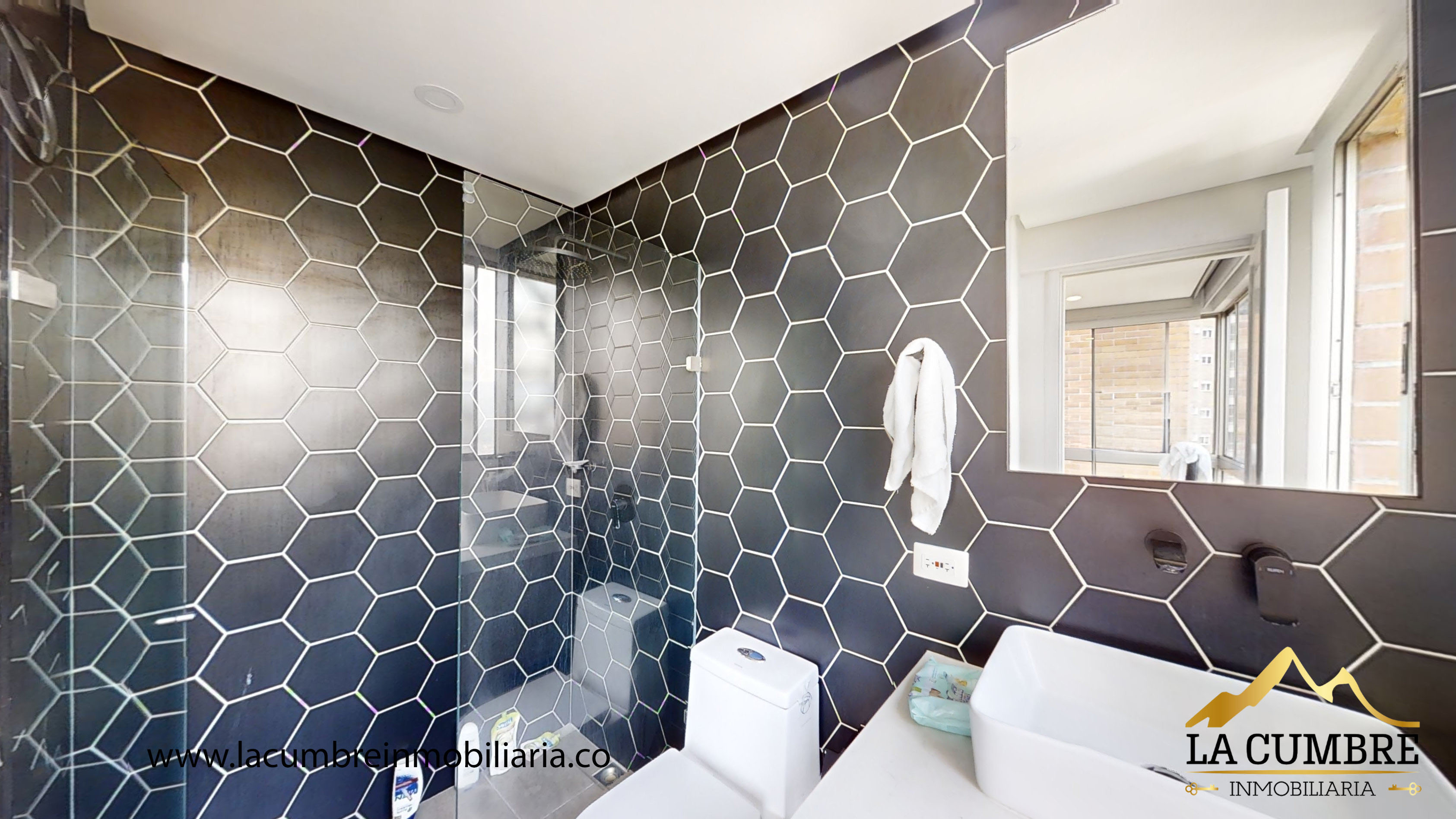 Apartamento en venta en El Poblado, Medellín · foto 16 de 17