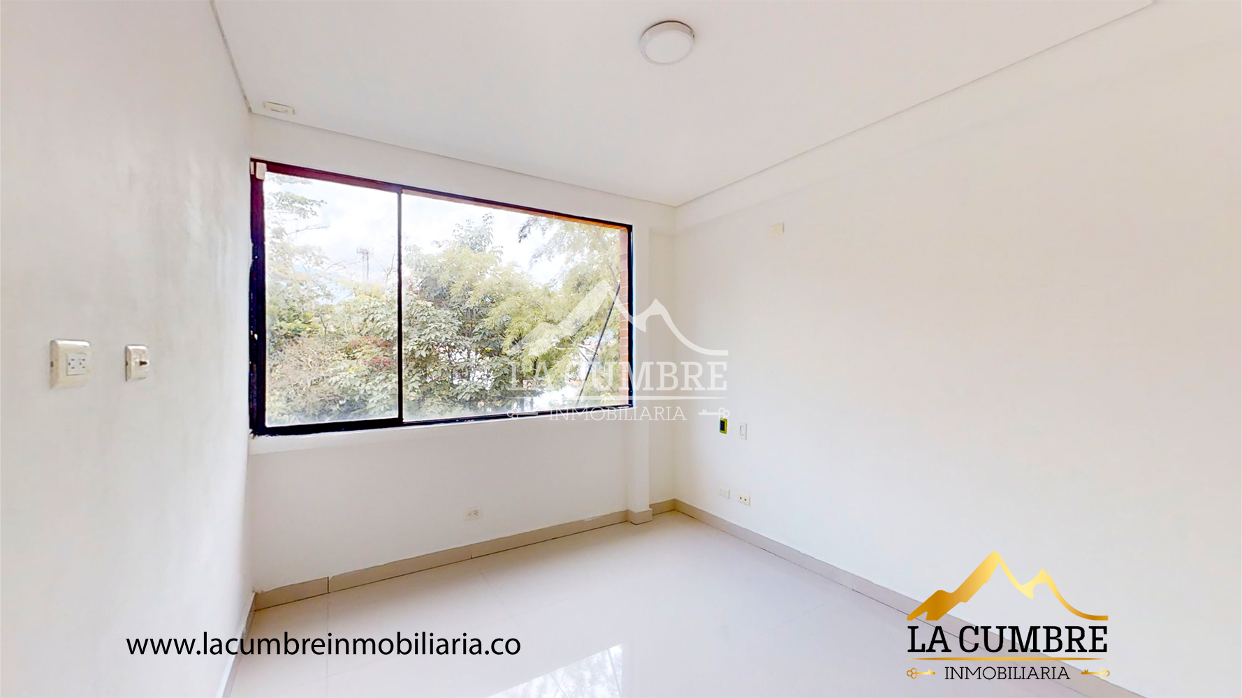 Casa de 4 alcobas en venta en Loma El Atravesado, Envigado, 340 m² · foto 12 de 14