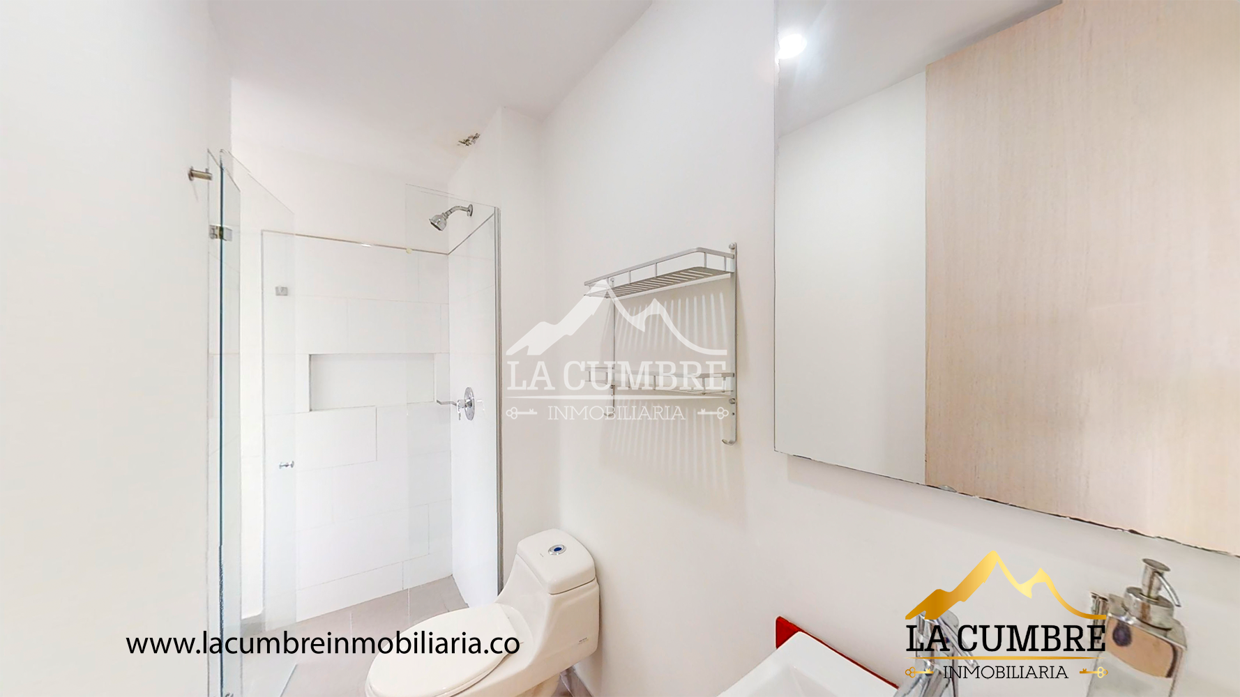 Casa de 4 alcobas en venta en Loma El Atravesado, Envigado, 340 m² · foto 13 de 14