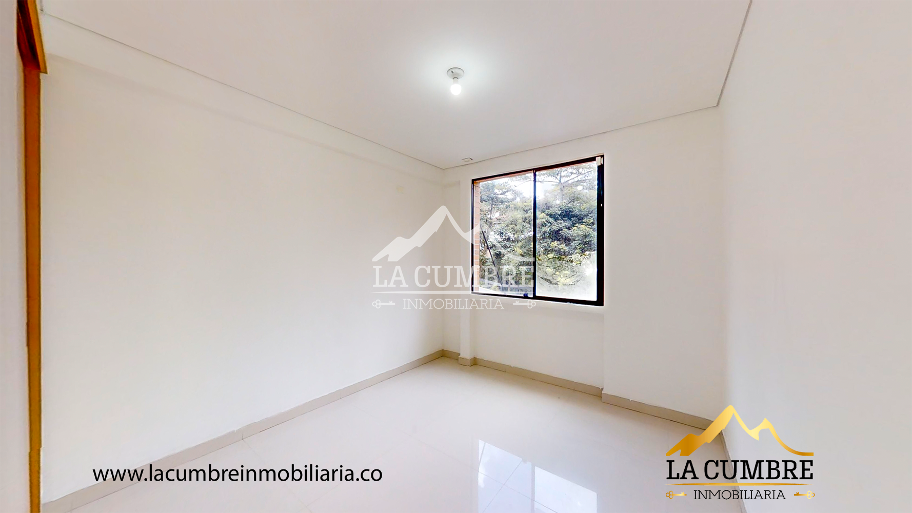 Casa de 4 alcobas en venta en Loma El Atravesado, Envigado, 340 m² · foto 14 de 14