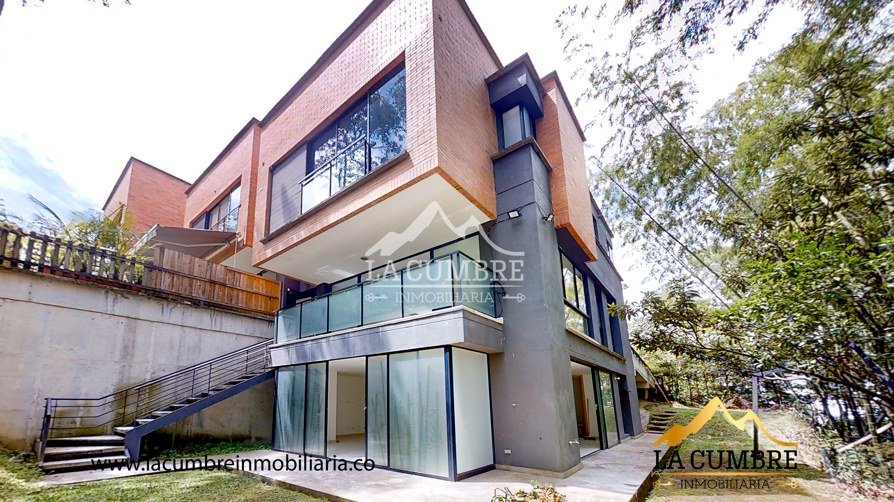 Casa de 4 alcobas en venta en Loma El Atravesado, Envigado, 340 m² · foto 8 de 14