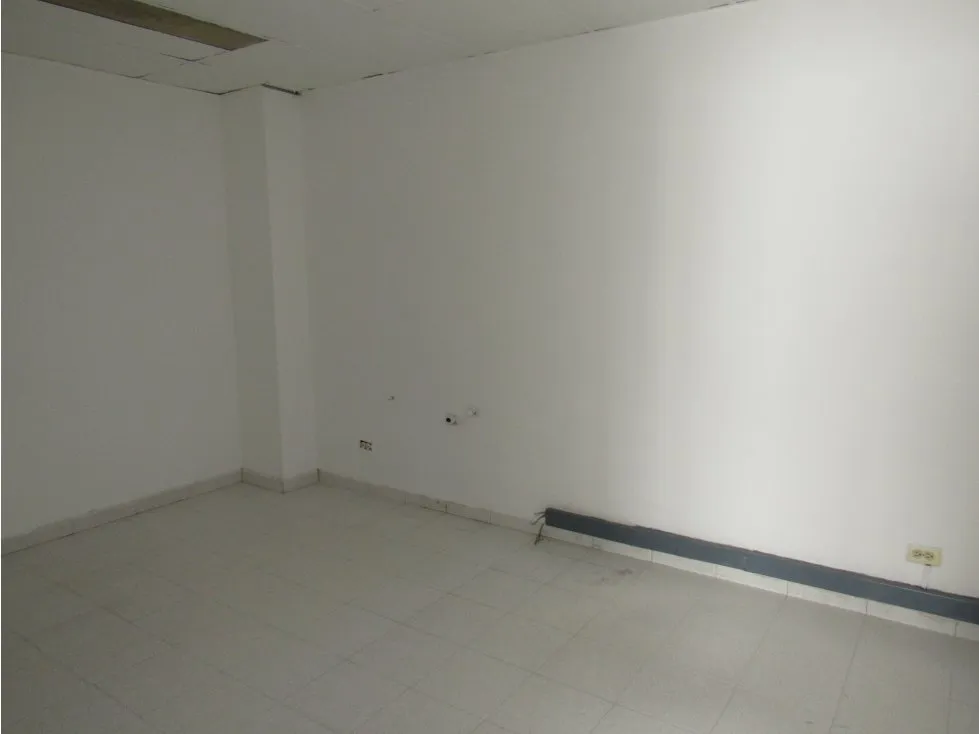 Edificio en arriendo en Versalles, Cali, 937 m² · foto 17 de 24