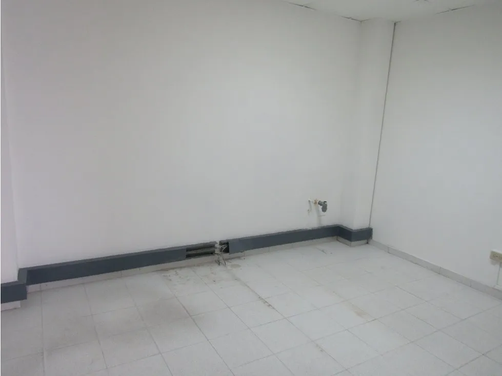 Edificio en arriendo en Versalles, Cali, 937 m² · foto 21 de 24