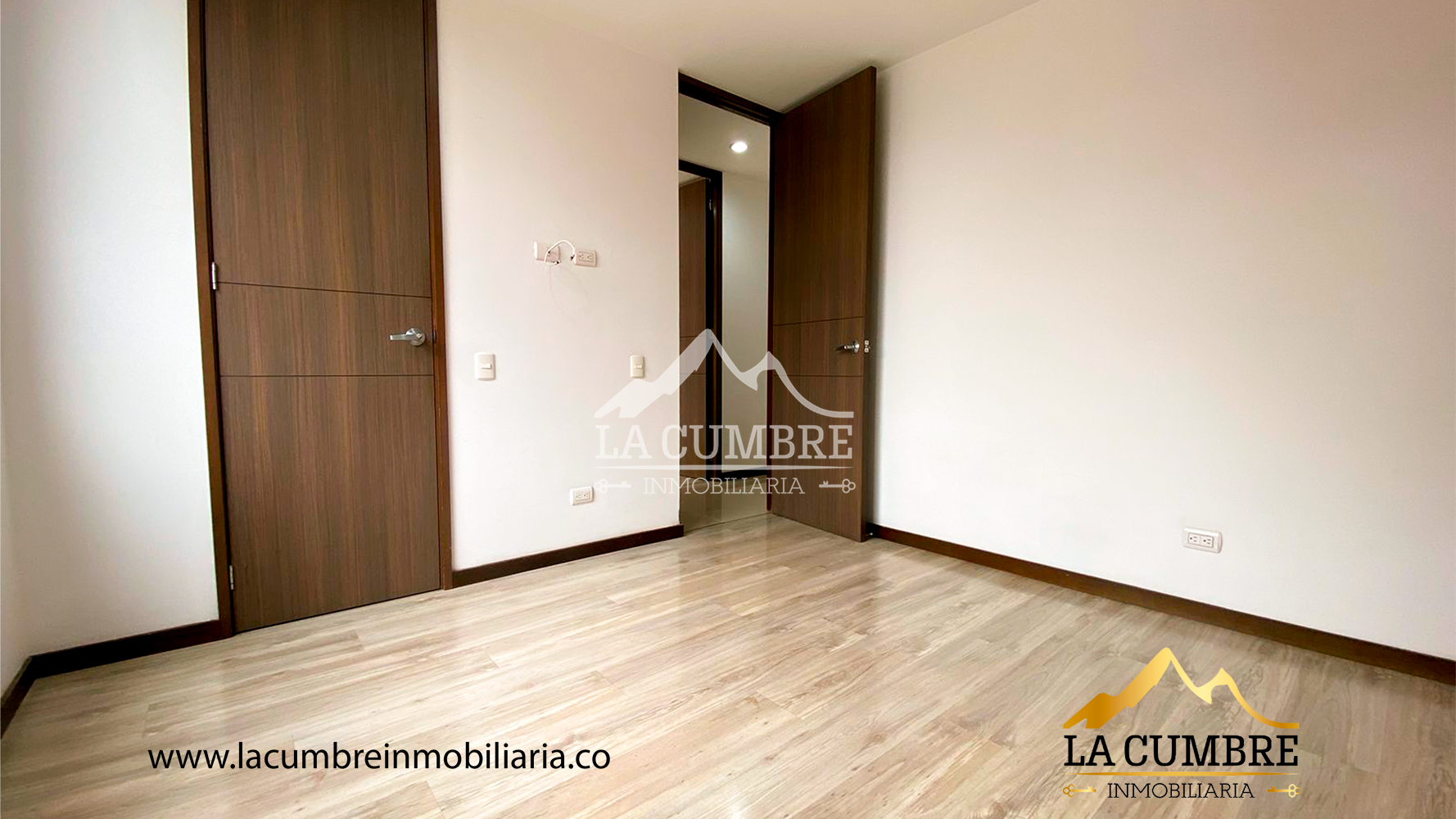 Apartamento en arriendo en Los Balsos No.2, Medellín · foto 10 de 14