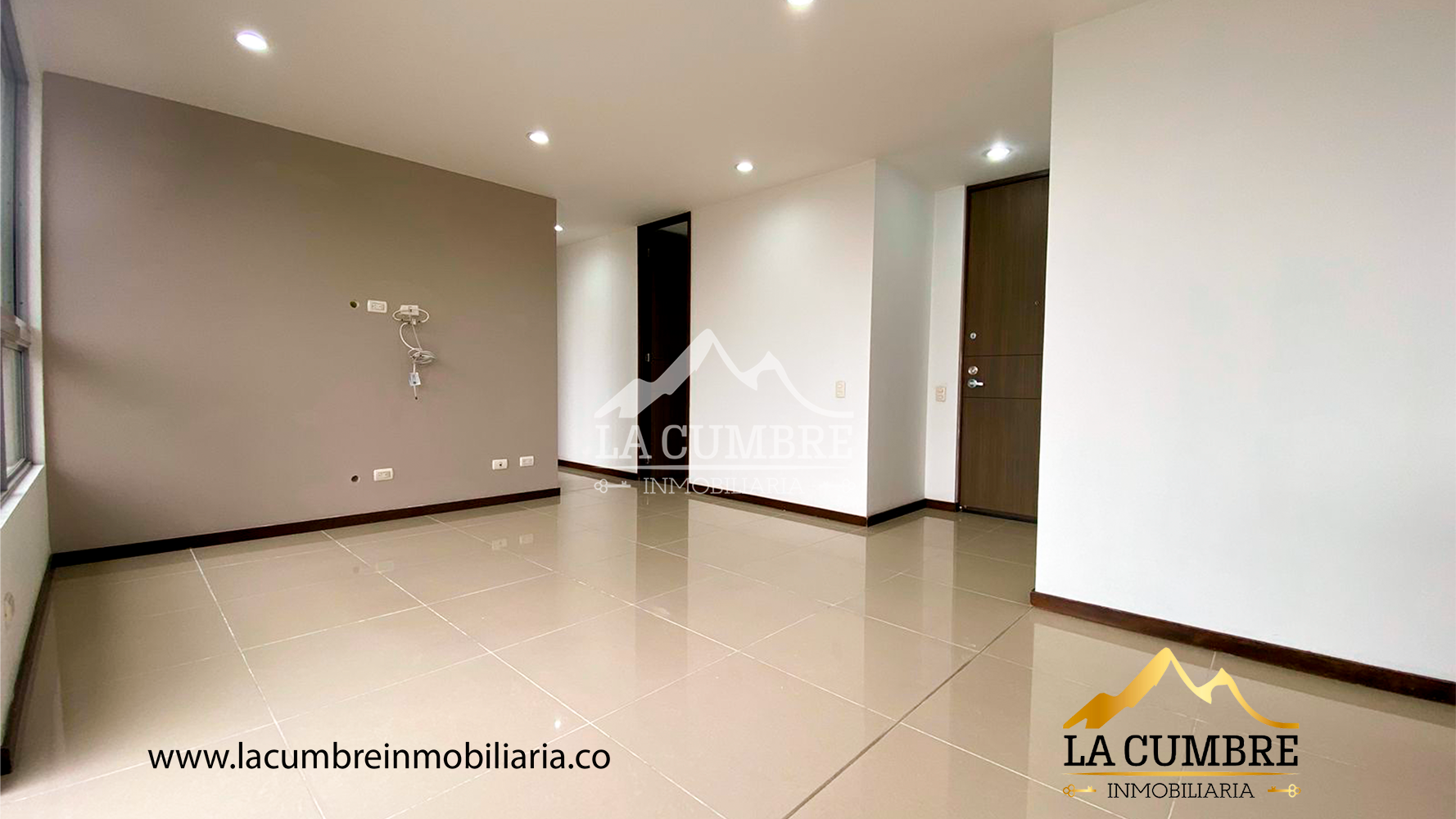 Apartamento en arriendo en Los Balsos No.2, Medellín · foto 3 de 14