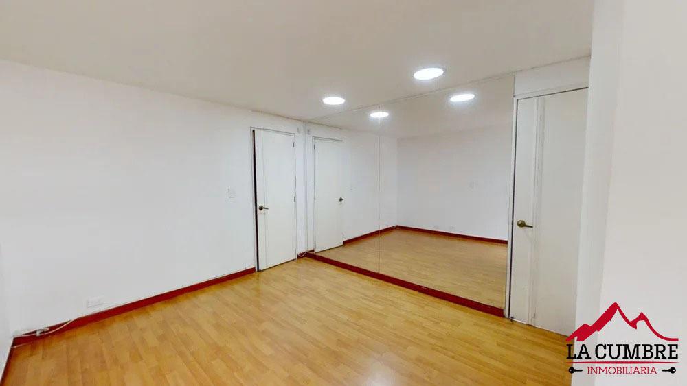 Apartamento de 3 alcobas en arriendo en Los Balsos, Medellín, 250 m² · foto 8 de 9